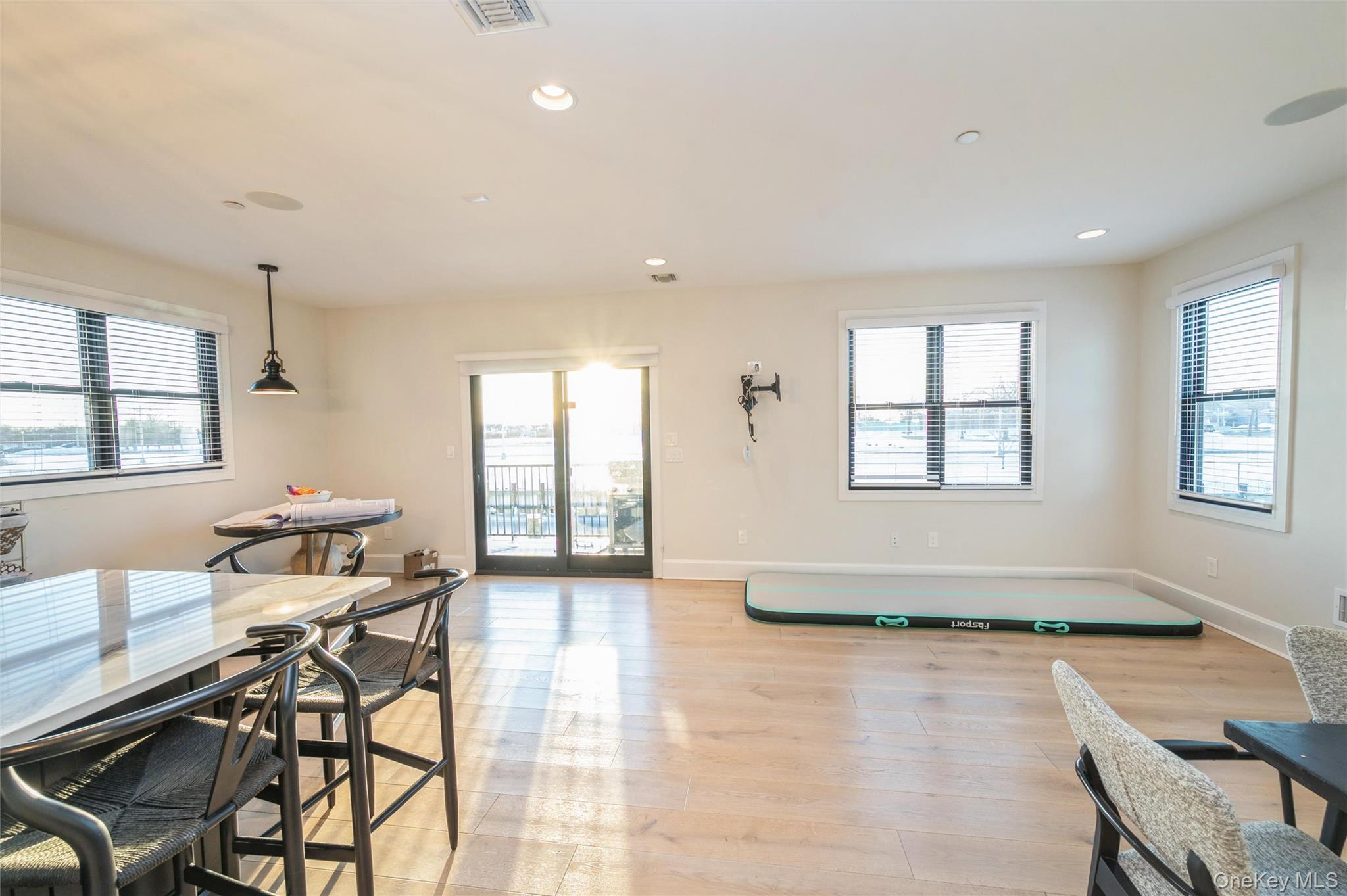 #10 photo, 400 Shore Road, Bellmore , NY 11710