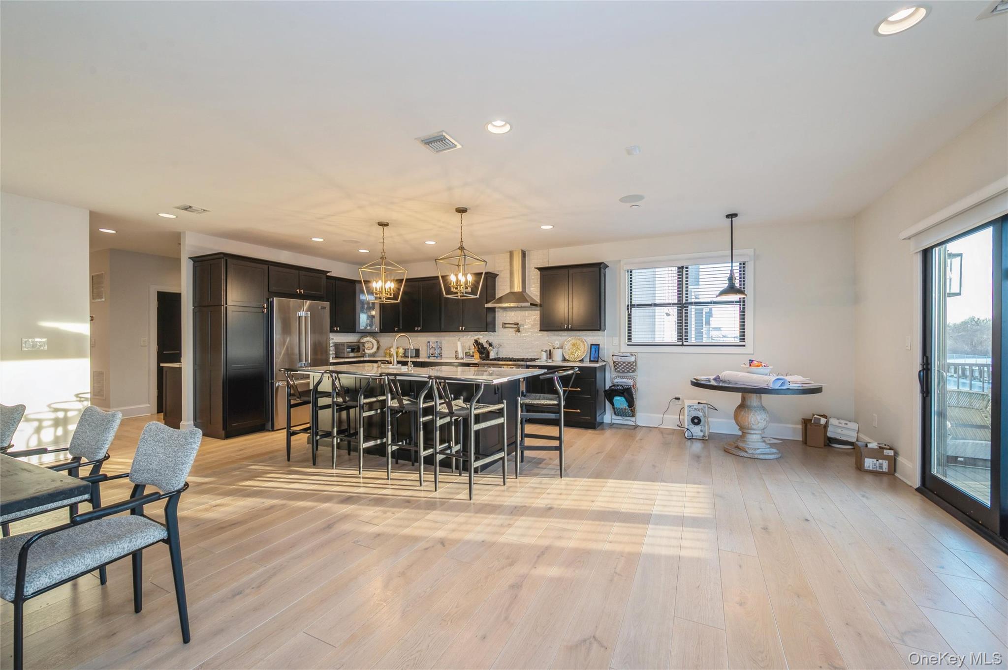 #11 photo, 400 Shore Road, Bellmore , NY 11710