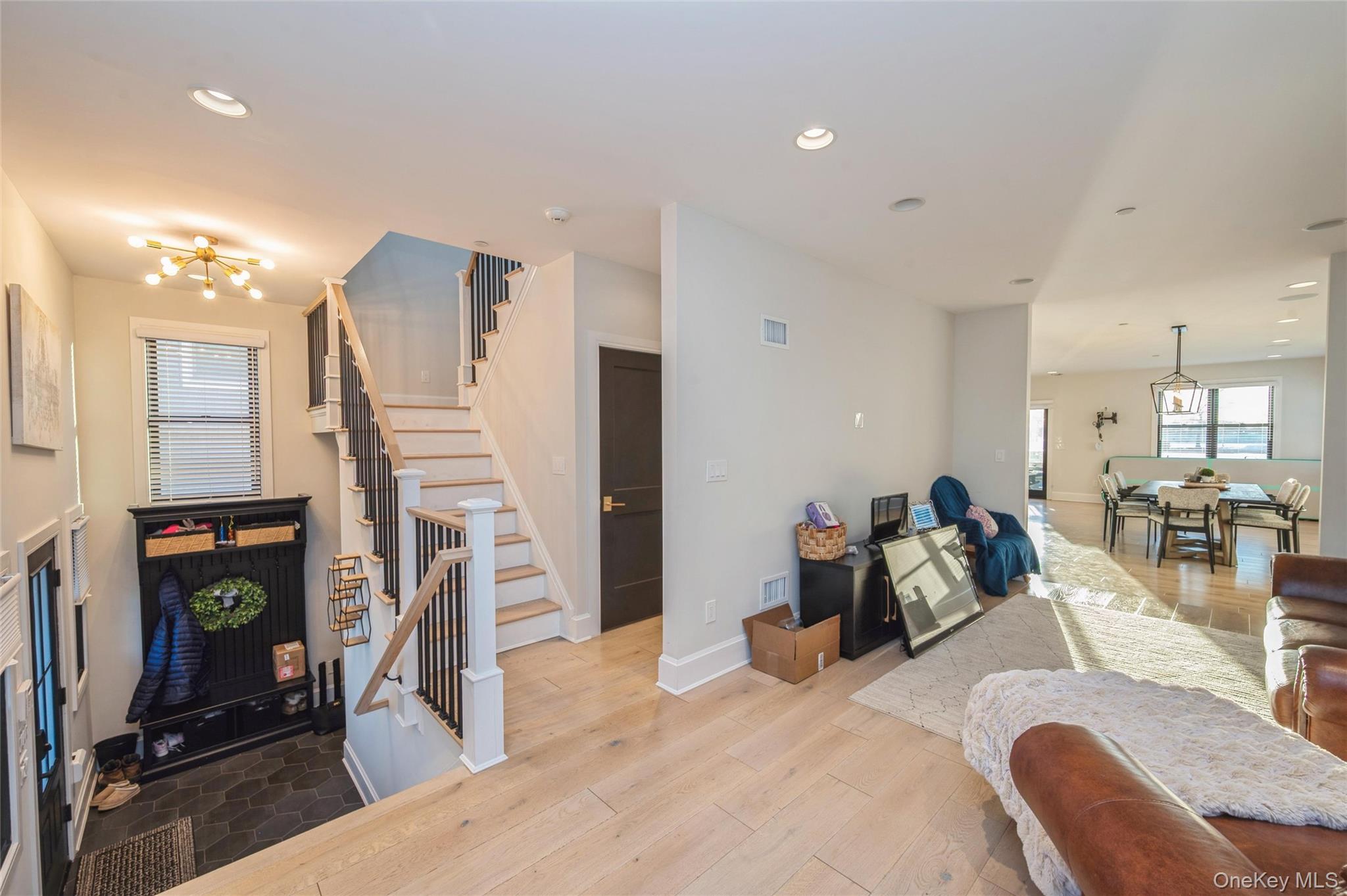 #4 photo, 400 Shore Road, Bellmore , NY 11710