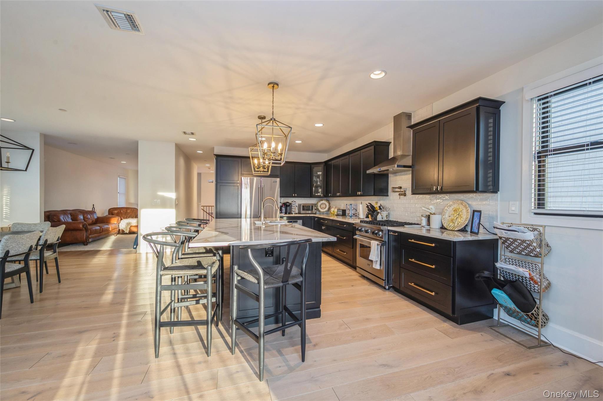 #8 photo, 400 Shore Road, Bellmore , NY 11710