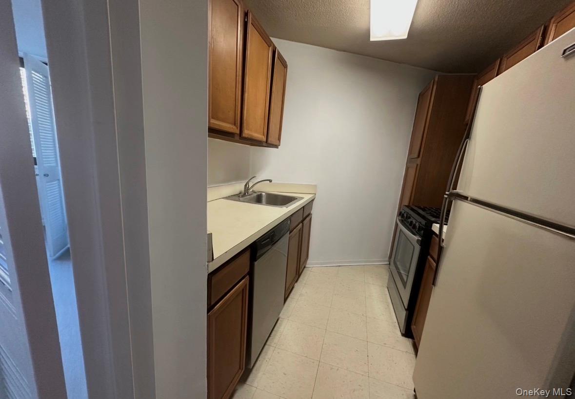 #6 photo, 1 BAY CLUB Drive, קווינס Bayside , NY 11360