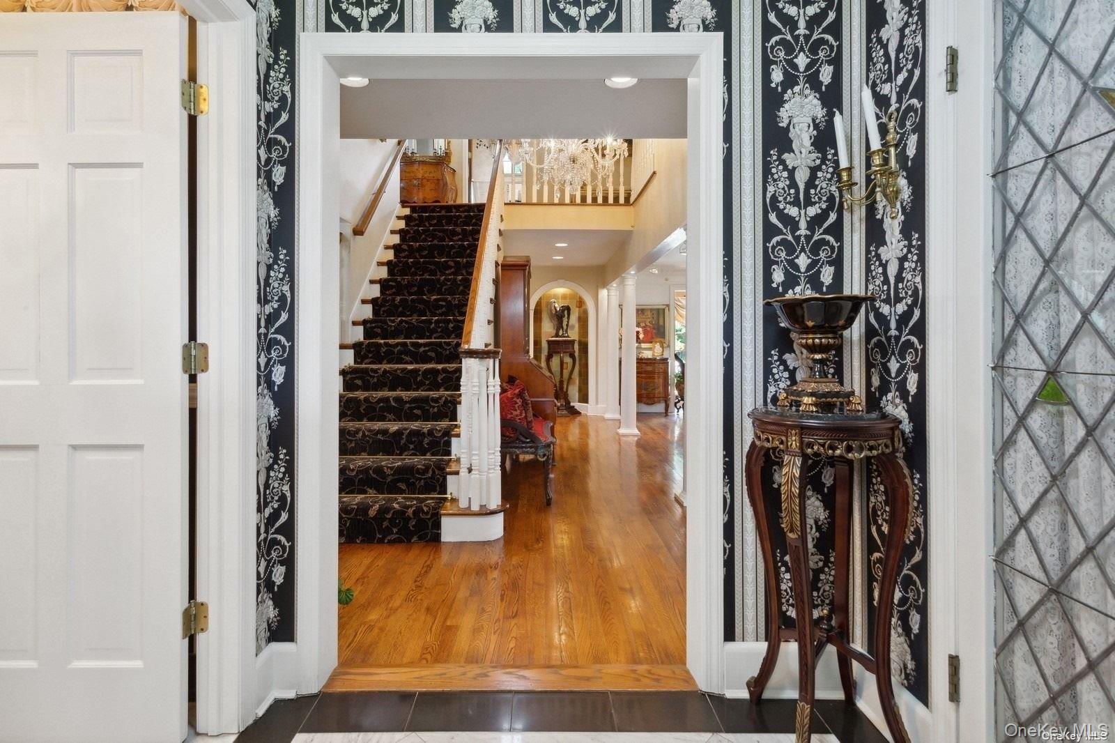 #5 photo, 1345 Harbor Road, Hewlett Harbor , NY 11557