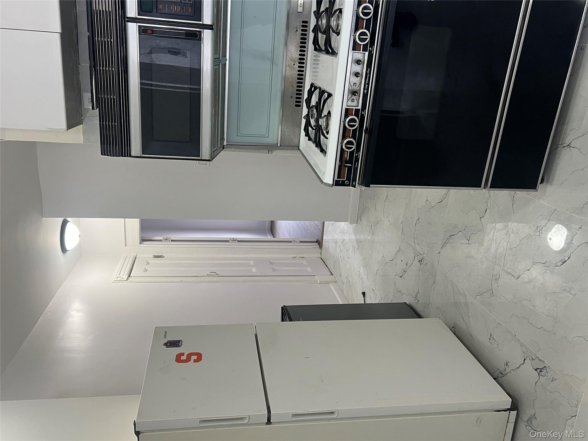 #7 photo, 635 Eagle Avenue, Bronx , NY 10455