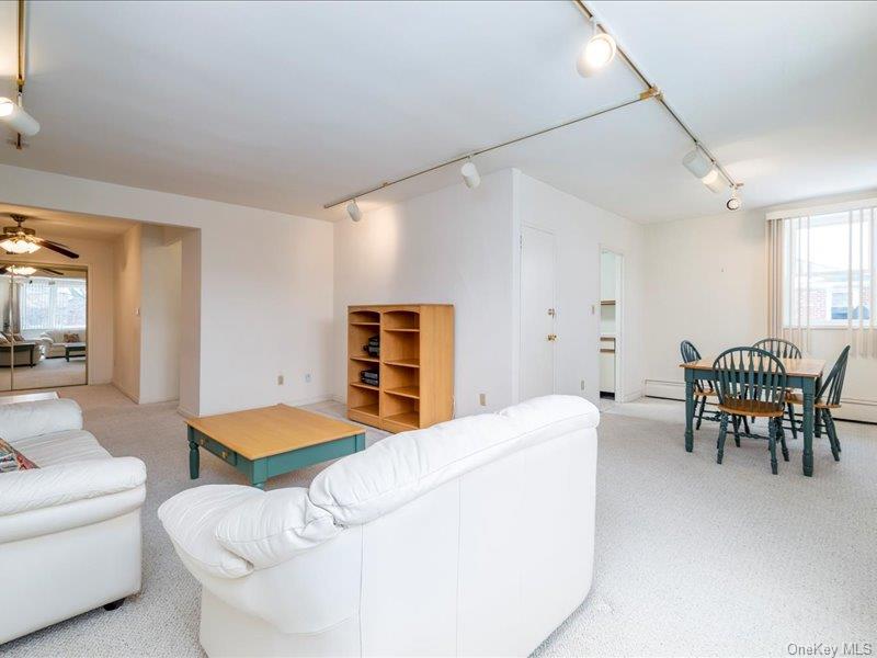 #17 photo, 280 Atlantic Avenue, East Rockaway , NY 11518