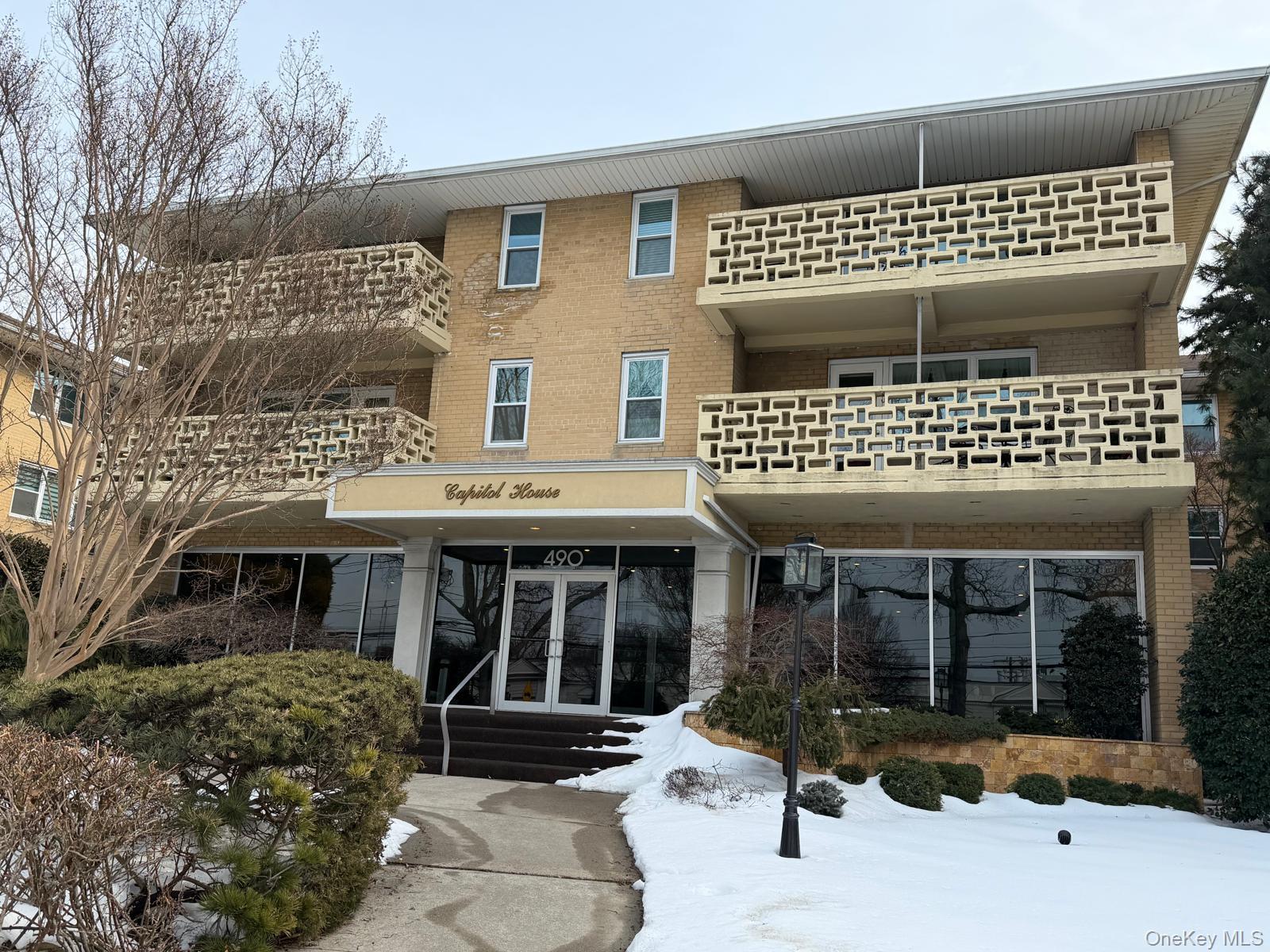 #2 photo, 490 Atlantic Avenue, East Rockaway , NY 11518