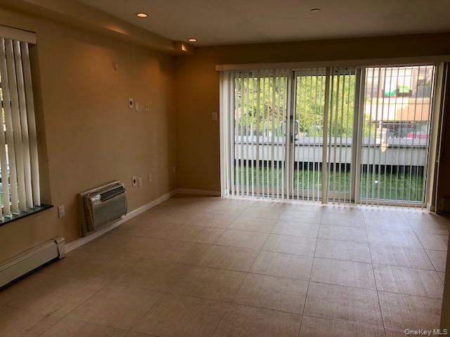 #5 photo, 21-70 31st Street, Куинс ‖ Astoria , NY 11105