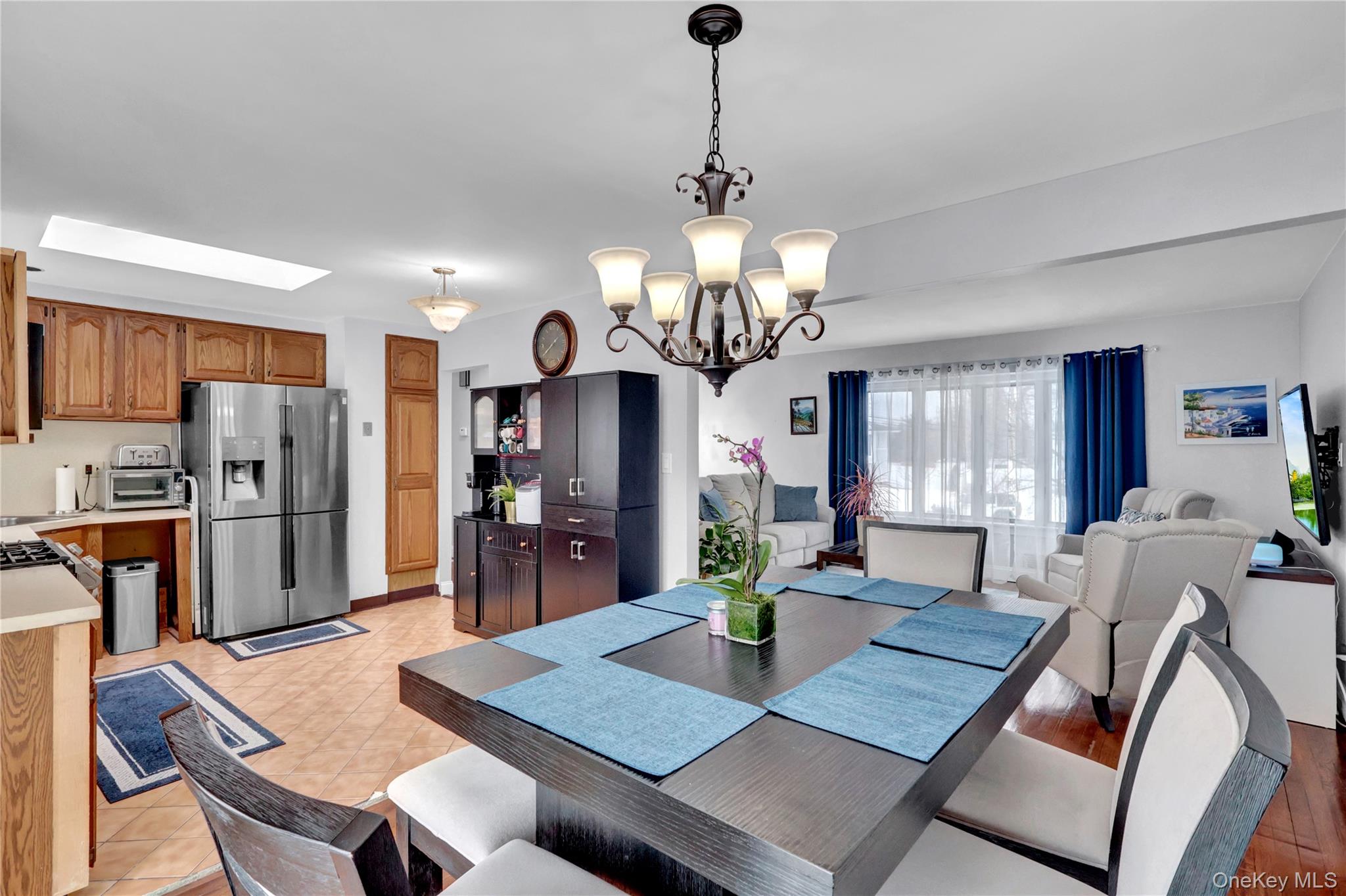 #10 photo, 6 Little Court, Deer Park , NY 11729