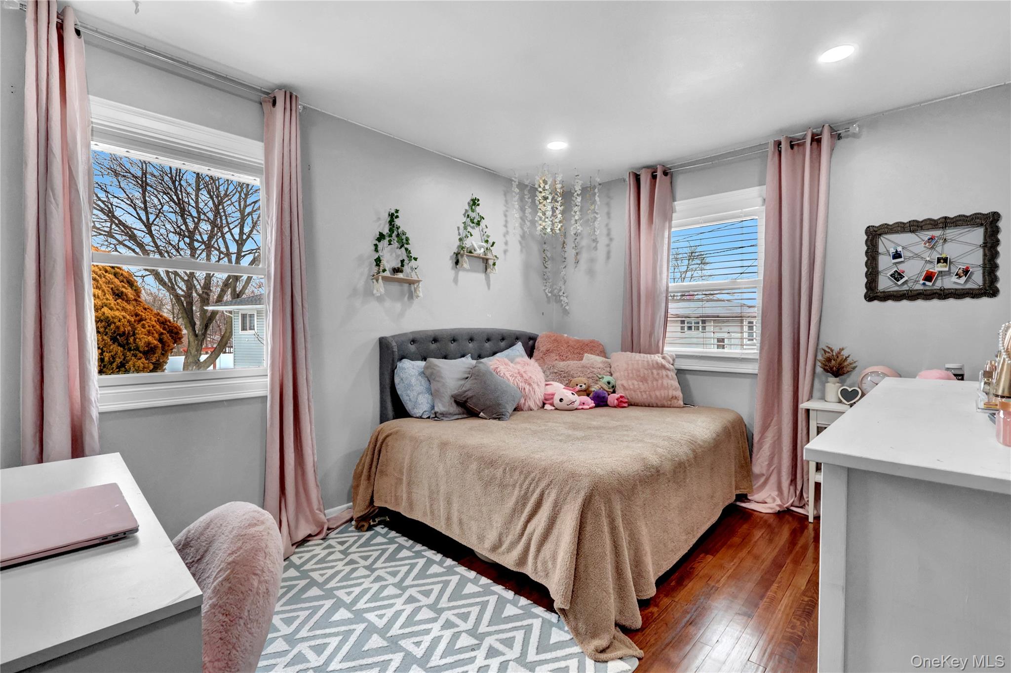 #18 photo, 6 Little Court, Deer Park , NY 11729