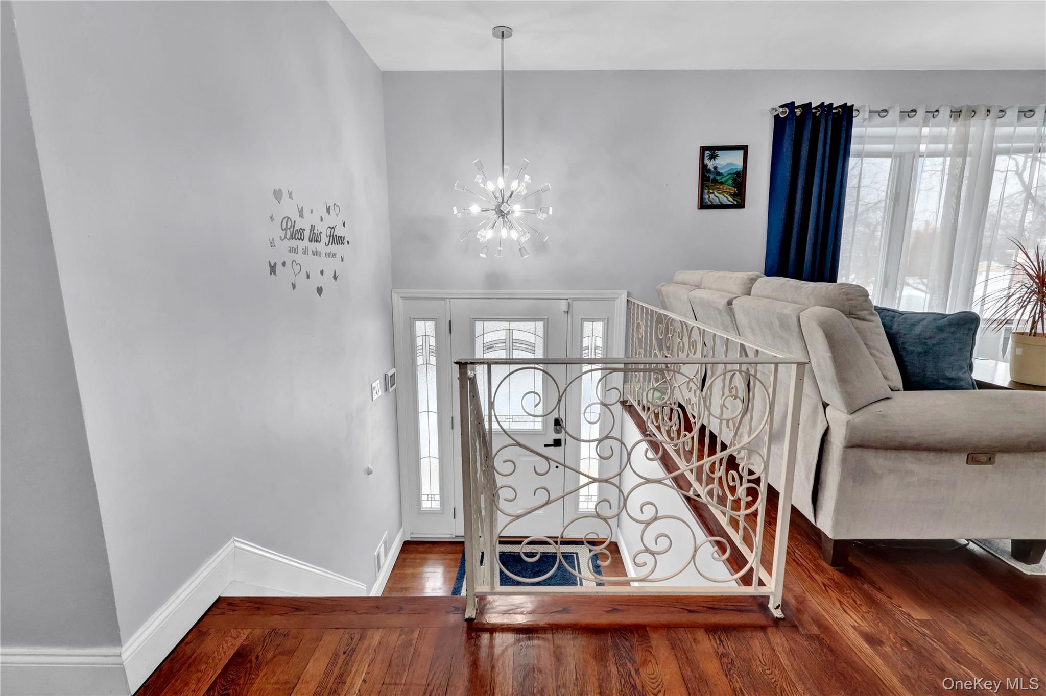 #4 photo, 6 Little Court, Deer Park , NY 11729