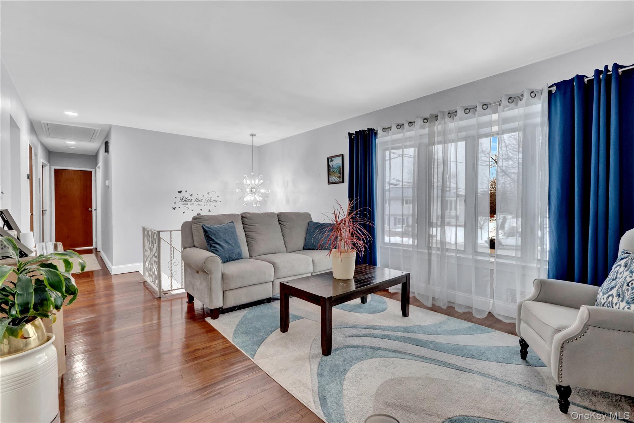 #8 photo, 6 Little Court, Deer Park , NY 11729