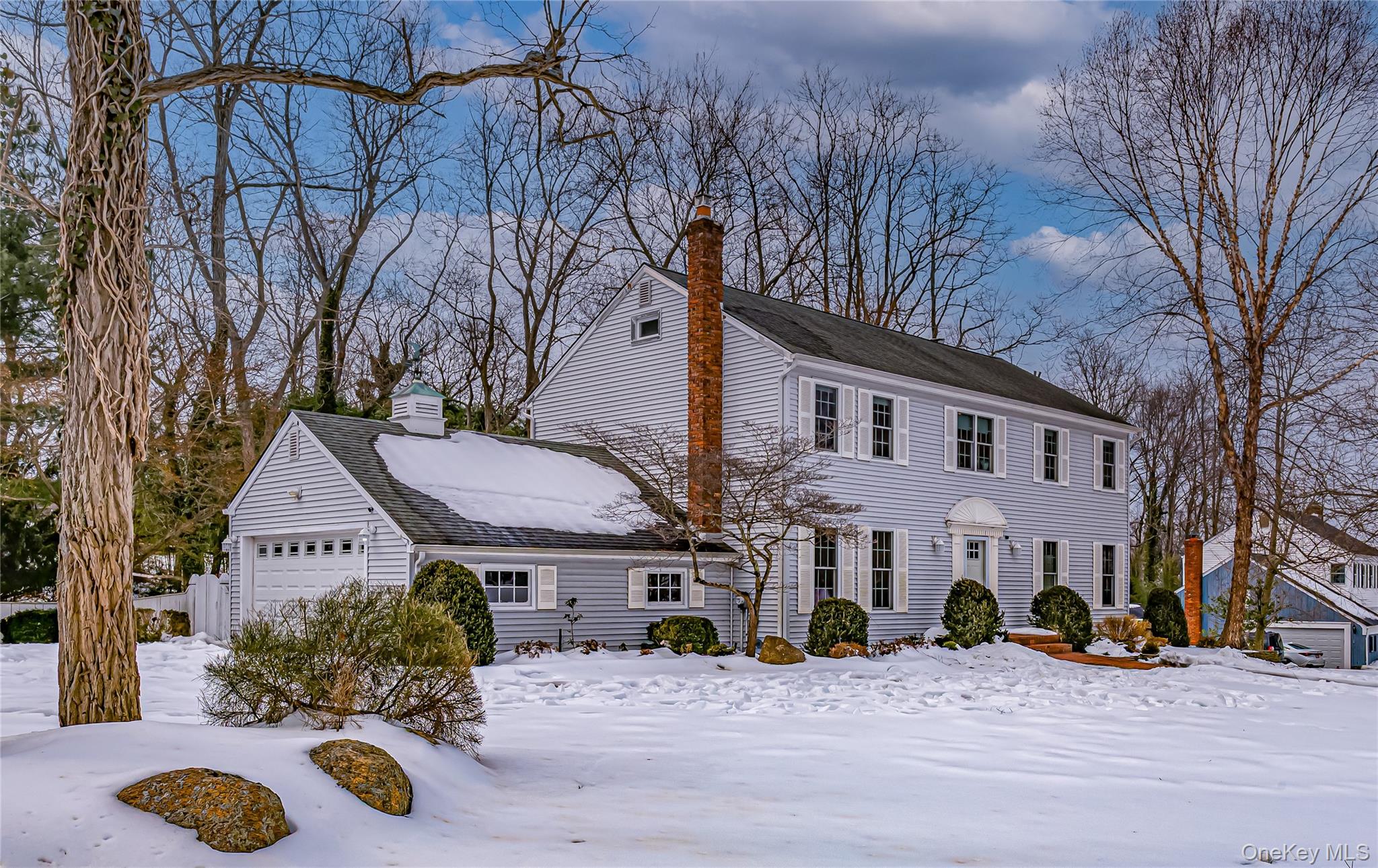 #1 photo, 2 Sea View Lane, Mount Sinai , NY 11766