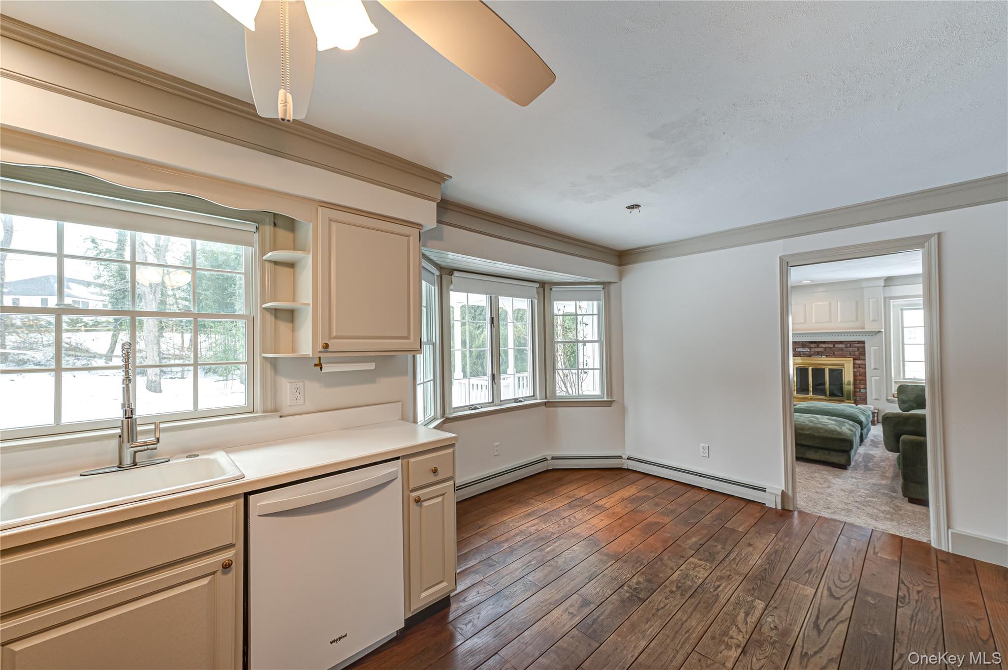 #4 photo, 2 Sea View Lane, Mount Sinai , NY 11766