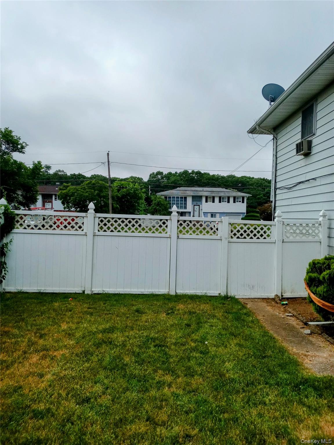 #14 photo, 161 Wurz Street, Brentwood , NY 11717