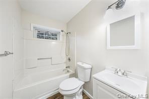 #8 photo, 15 Park Place, Hyde Park , NY 12538