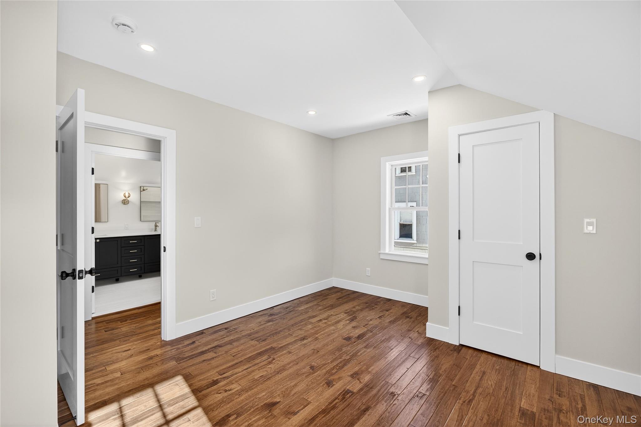 #20 photo, 11 Roselle Avenue, Pleasantville , NY 10570