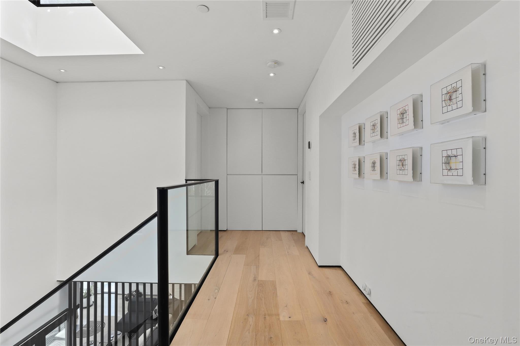 #17 photo, 95 N Broadway, Irvington , NY 10533