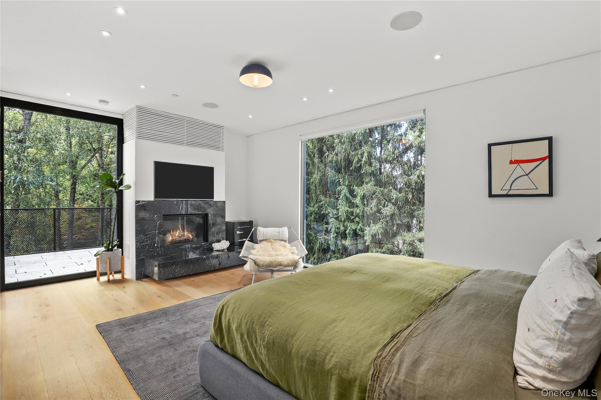 #19 photo, 95 N Broadway, Irvington , NY 10533