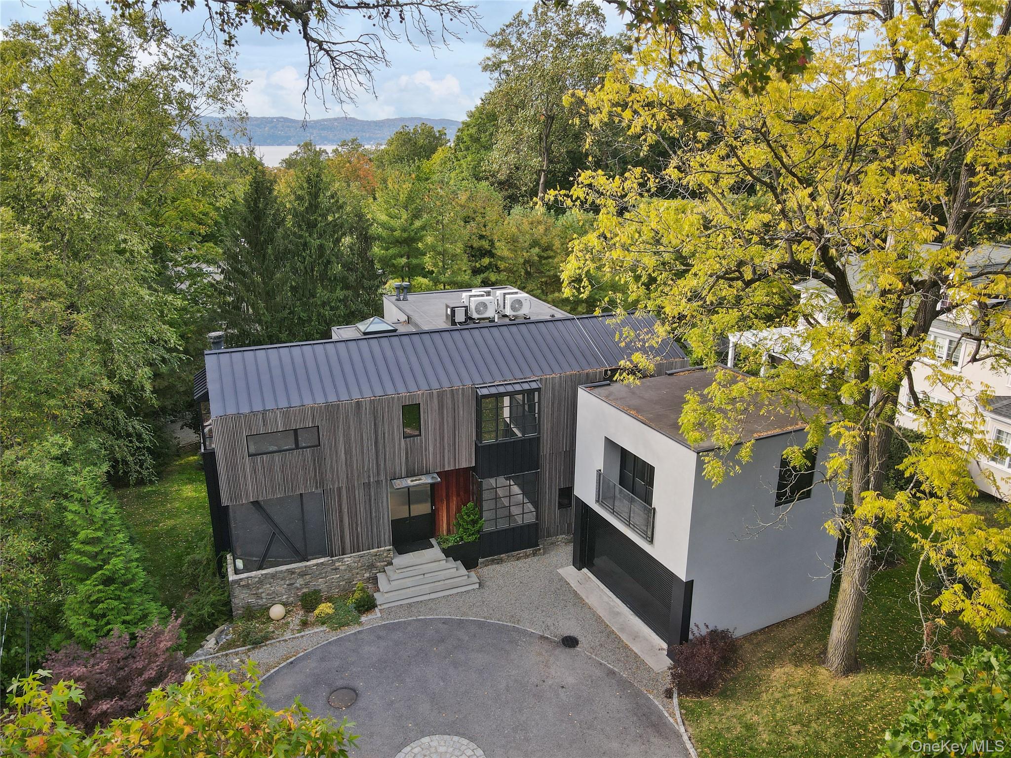 #2 photo, 95 N Broadway, Irvington , NY 10533