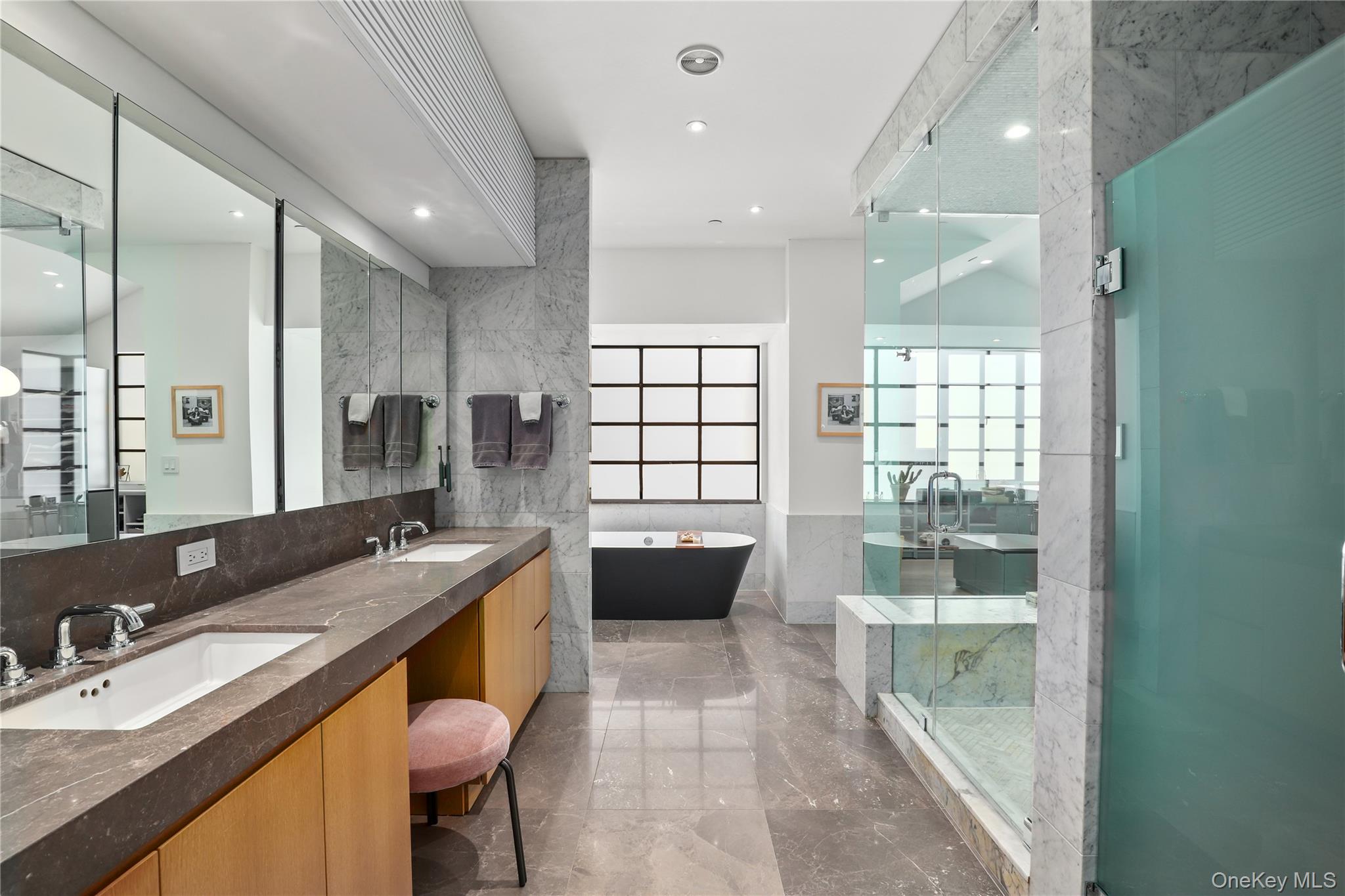 #20 photo, 95 N Broadway, Irvington , NY 10533