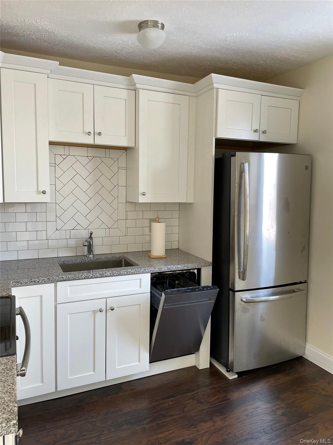 #4 photo, 184 Broadway, Newburgh , NY 12550