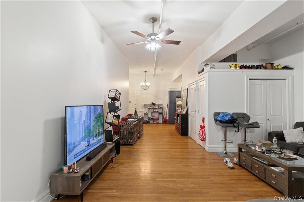 #5 photo, 25 N Broadway, 뉴욕주 Yonkers , NY 10701