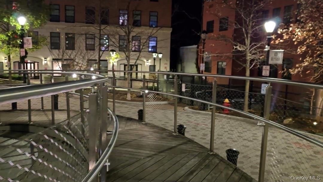 #7 photo, 25 N Broadway, 뉴욕주 Yonkers , NY 10701