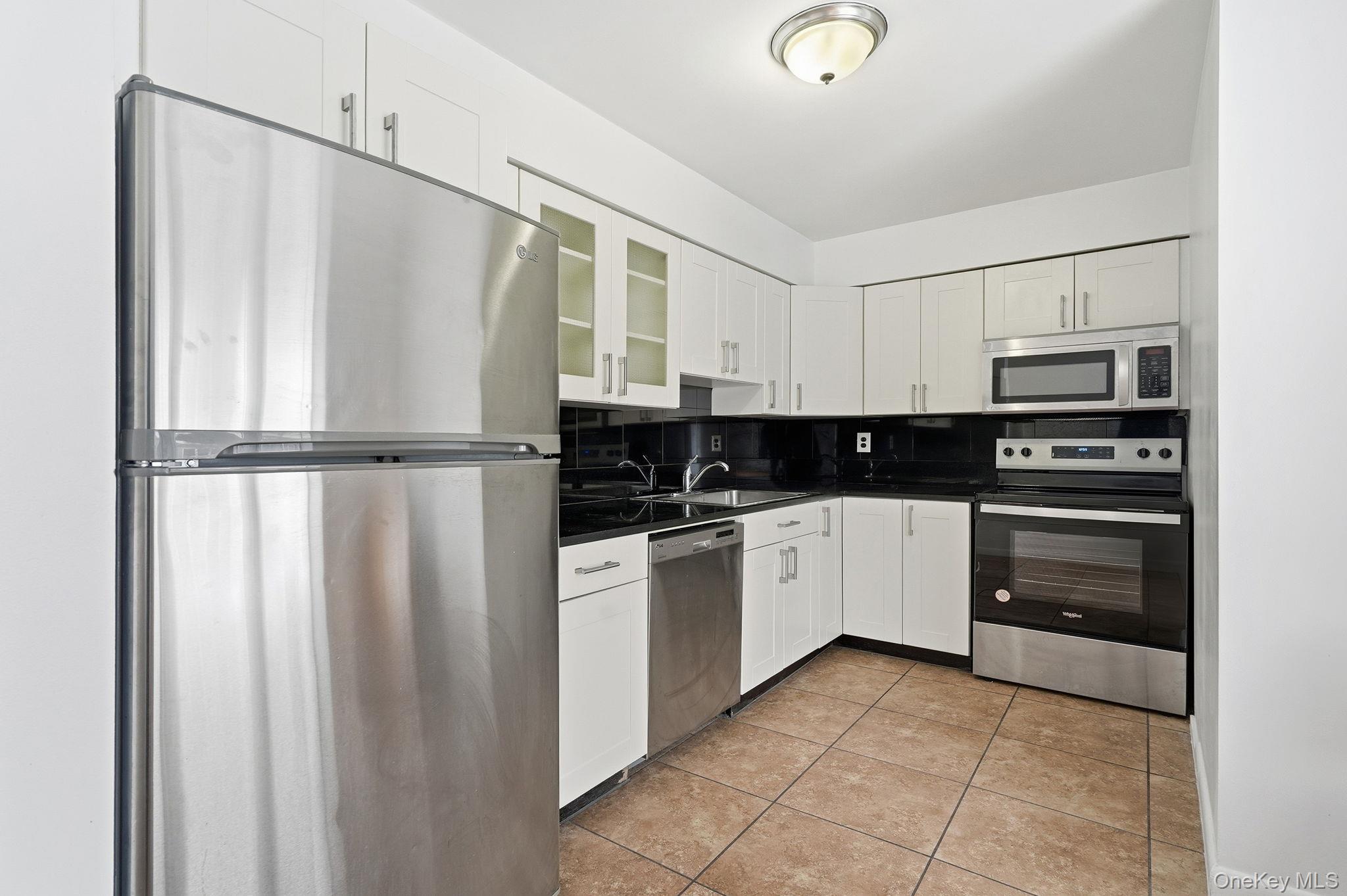 #9 photo, 152 Tier Street, Bronx , NY 10464