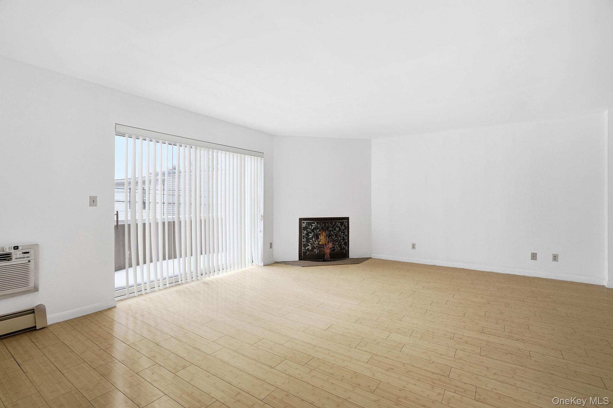 #5 photo, 152 Tier Street, Bronx , NY 10464