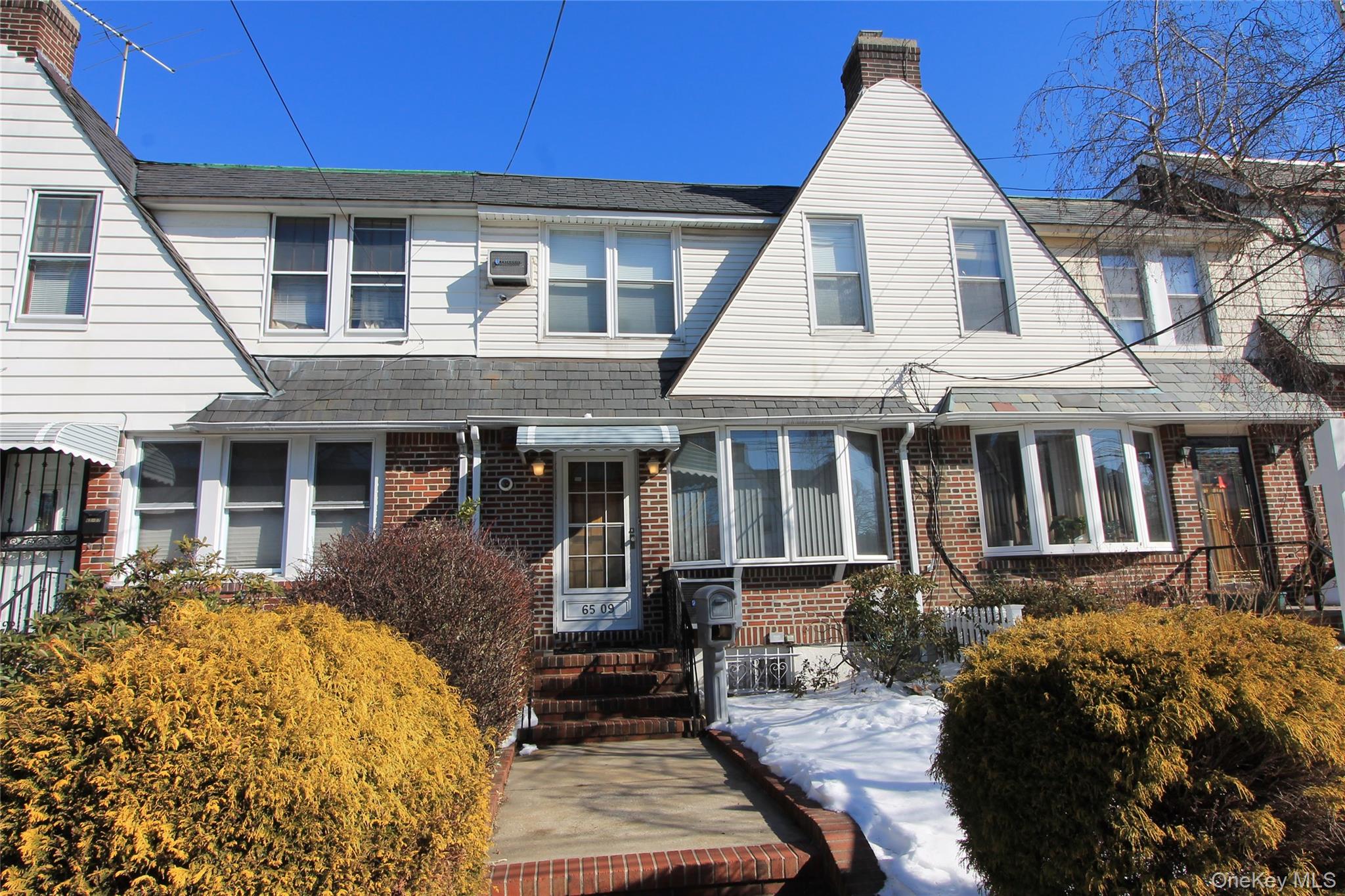 #1 photo, 65-09 77th Place, Middle Village , NY 11379