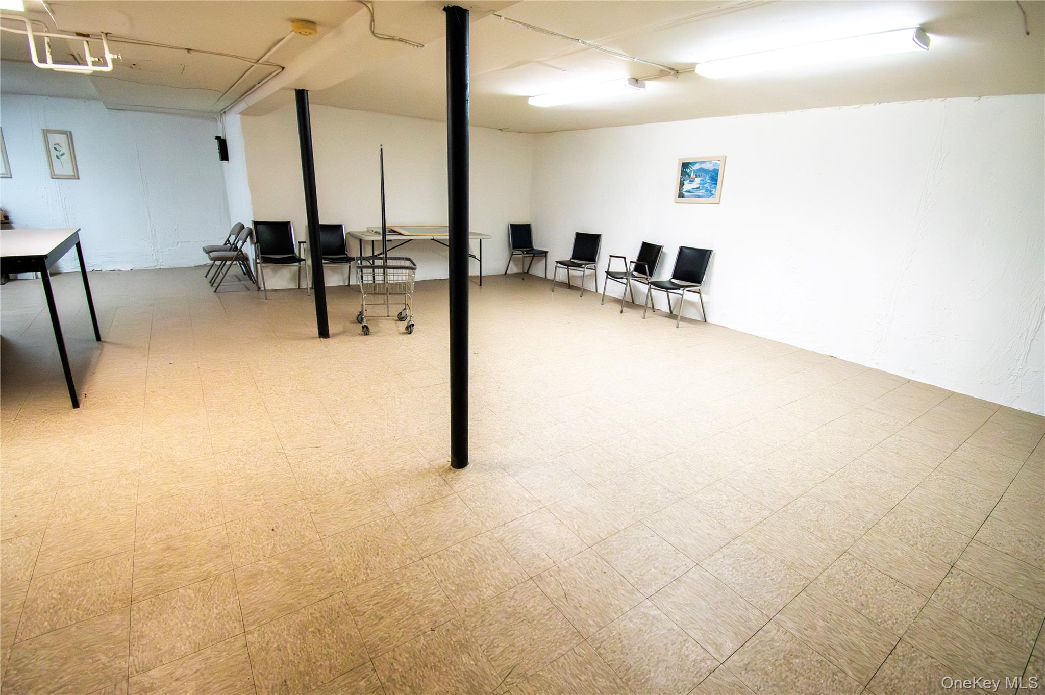 #15 photo, 1690 Grand Avenue, Baldwin , NY 11510