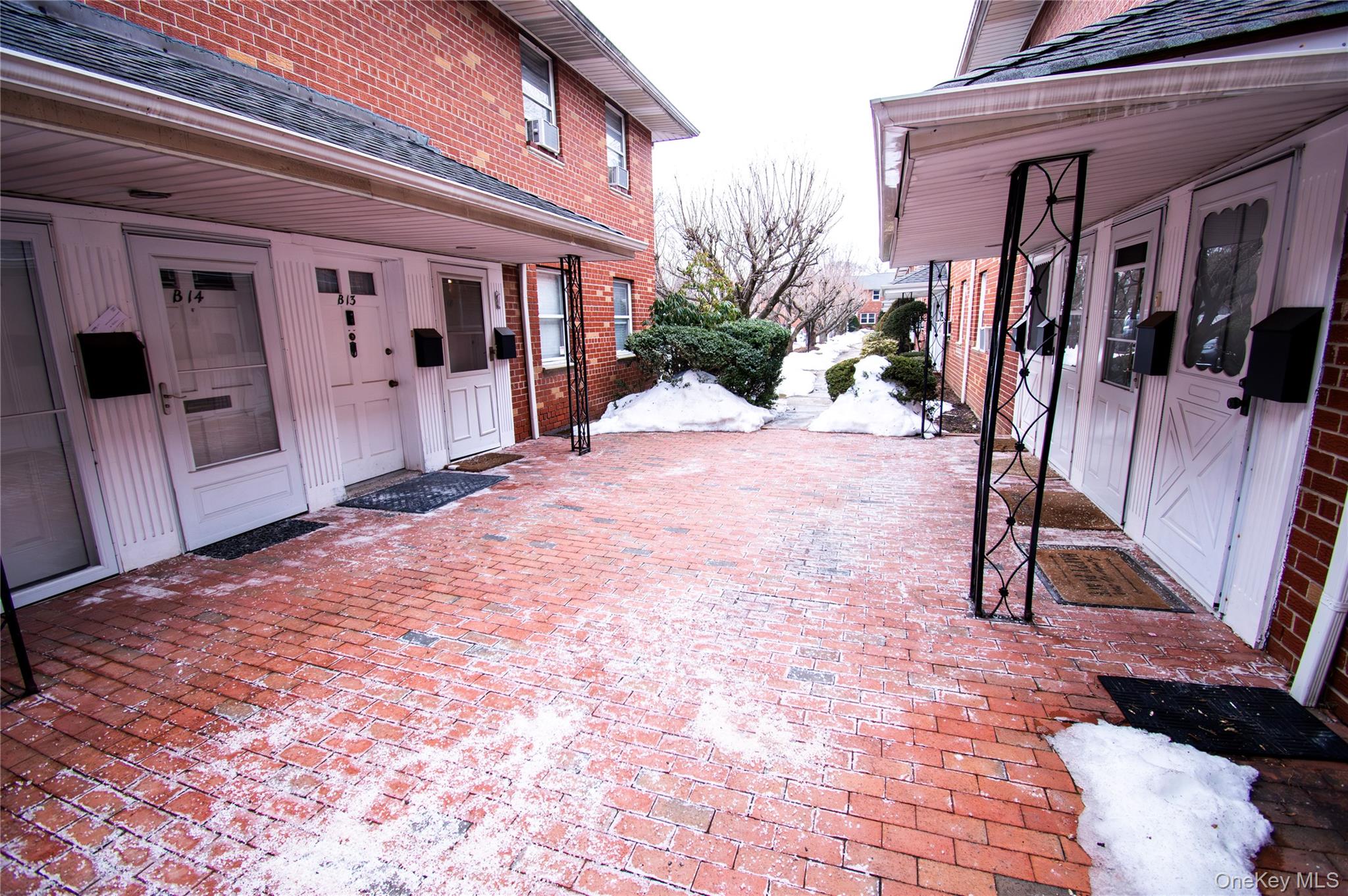 #19 photo, 1690 Grand Avenue, Baldwin , NY 11510