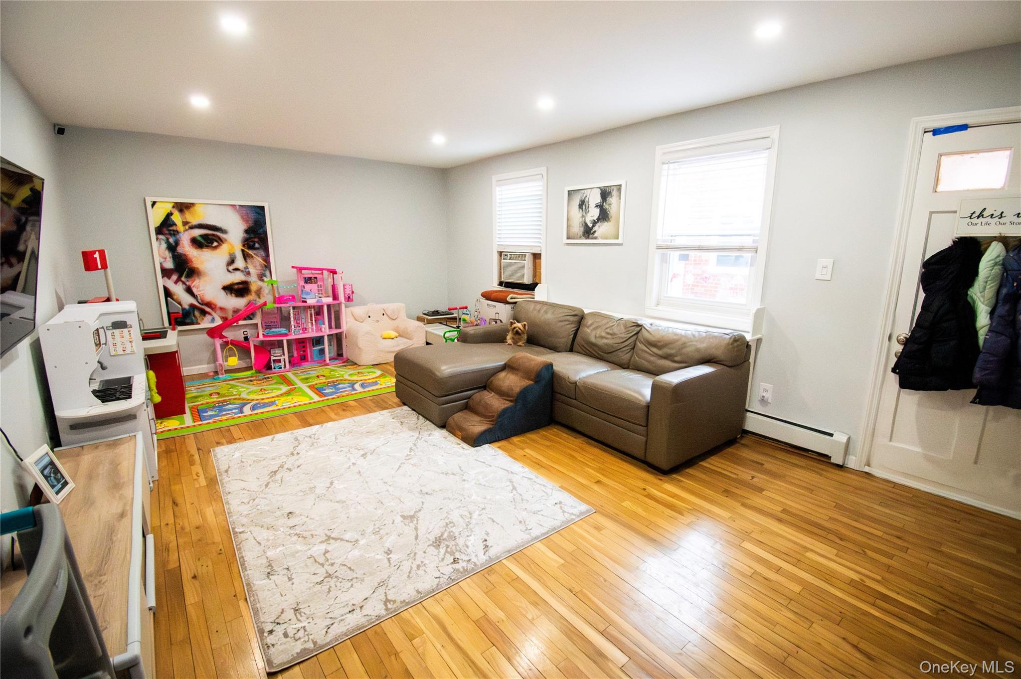 #5 photo, 1690 Grand Avenue, Baldwin , NY 11510