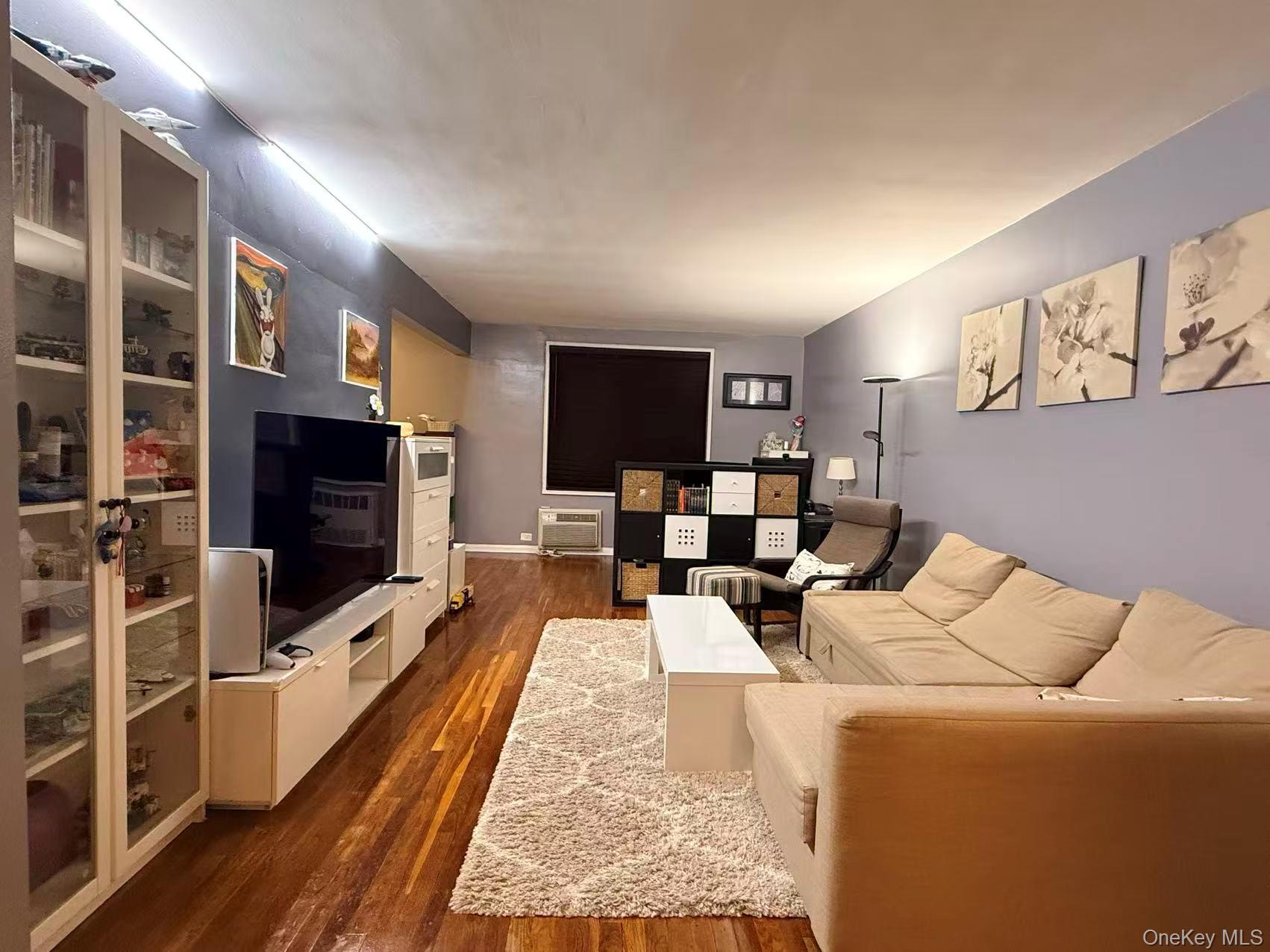 #1 photo, 224-24 Union Turnpike, Oakland Gardens , NY 11364