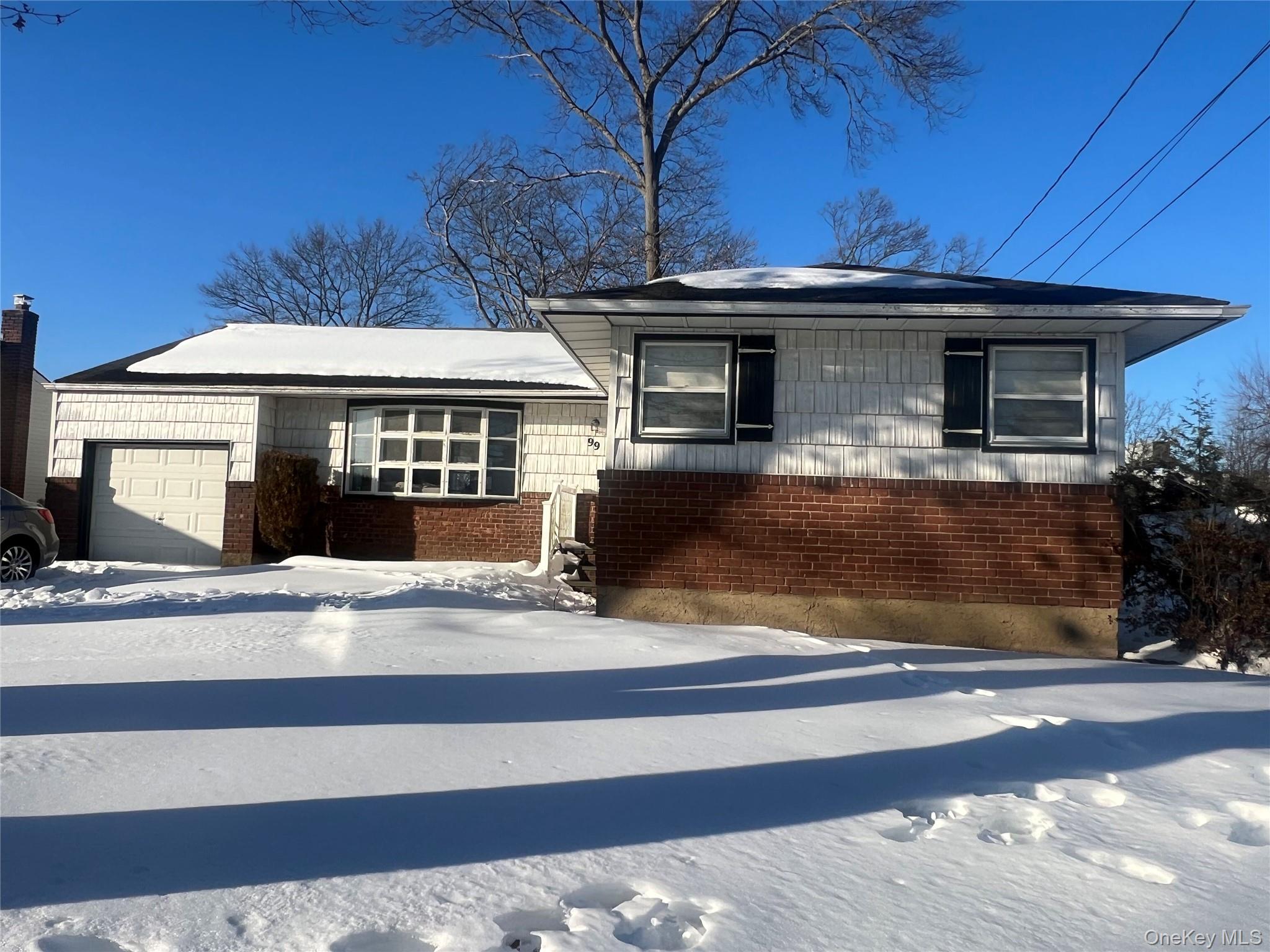 #1 photo, 99 Toronto Avenue, Massapequa , NY 11758