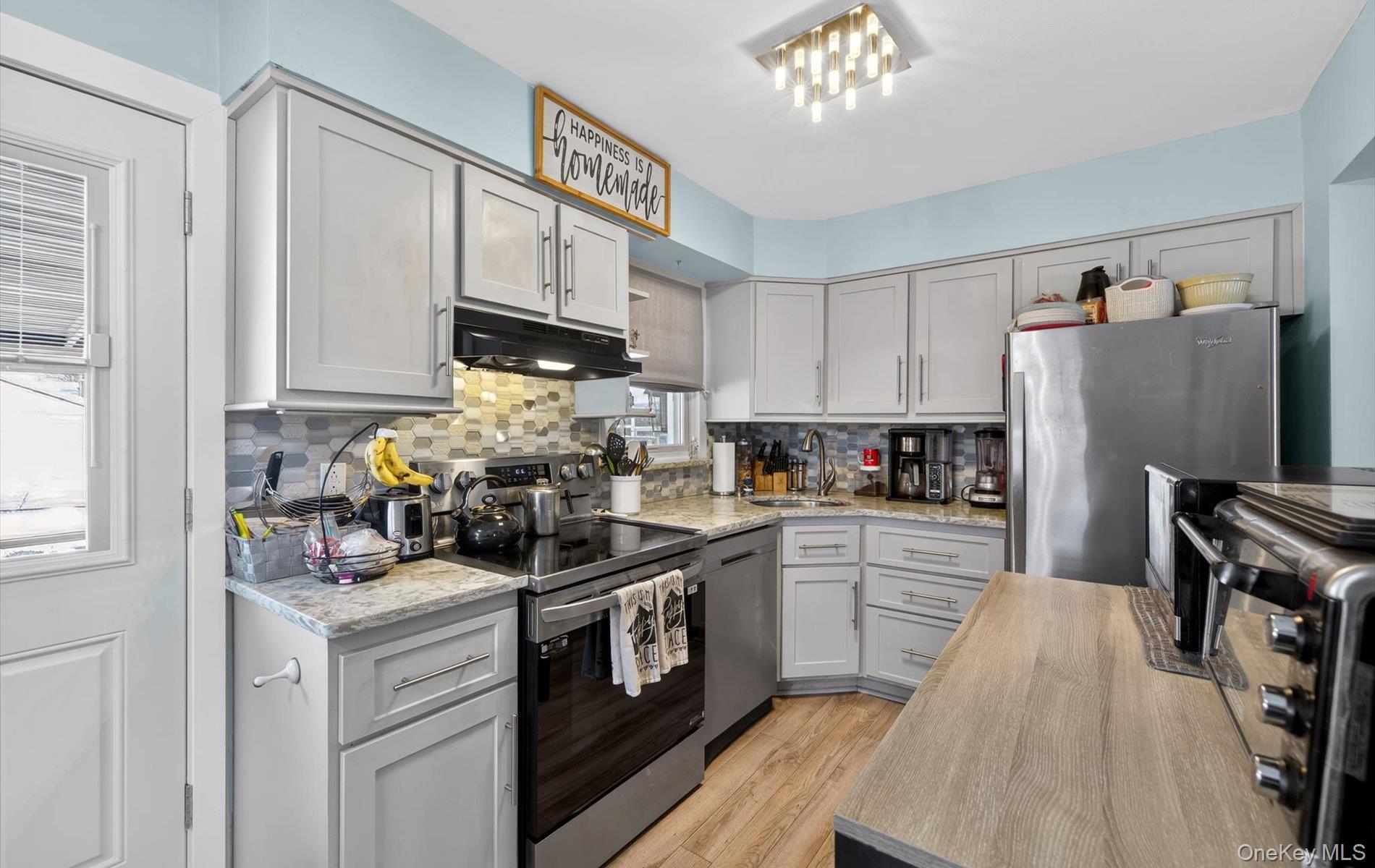 #6 photo, 525 Keller Avenue, Elmont , NY 11003