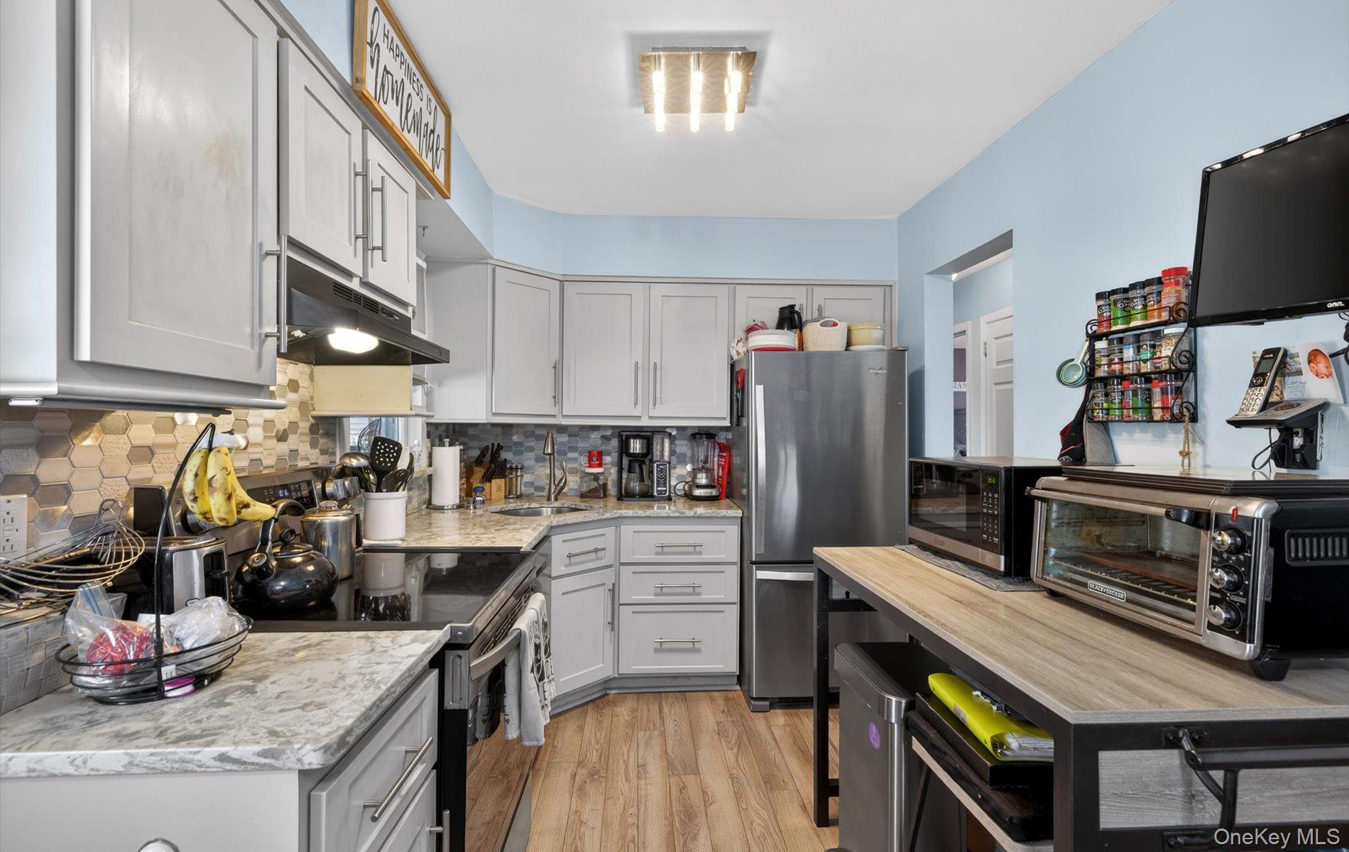 #7 photo, 525 Keller Avenue, Elmont , NY 11003