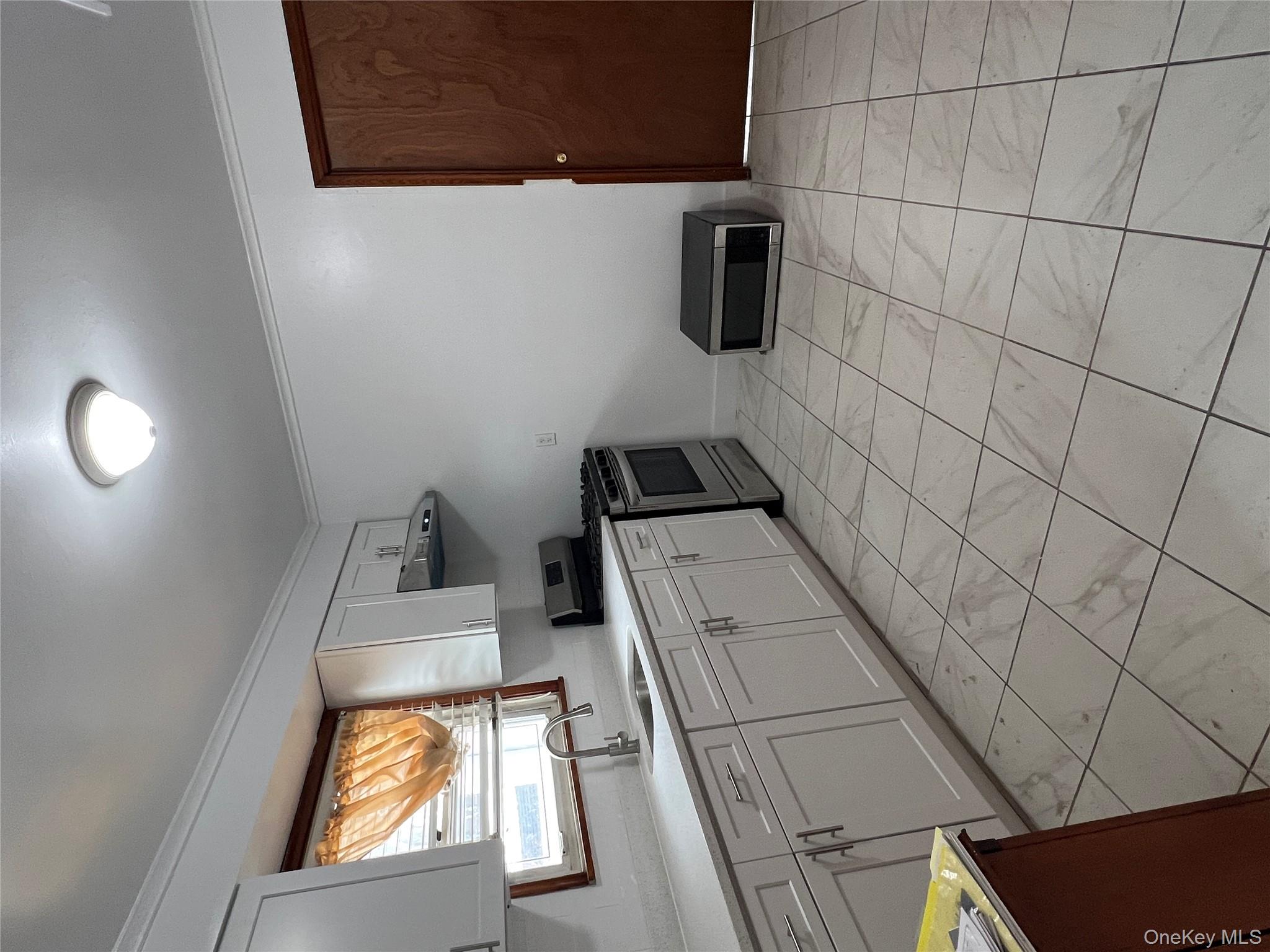 #6 photo, 92 Fir Street, Valley Stream , NY 11580