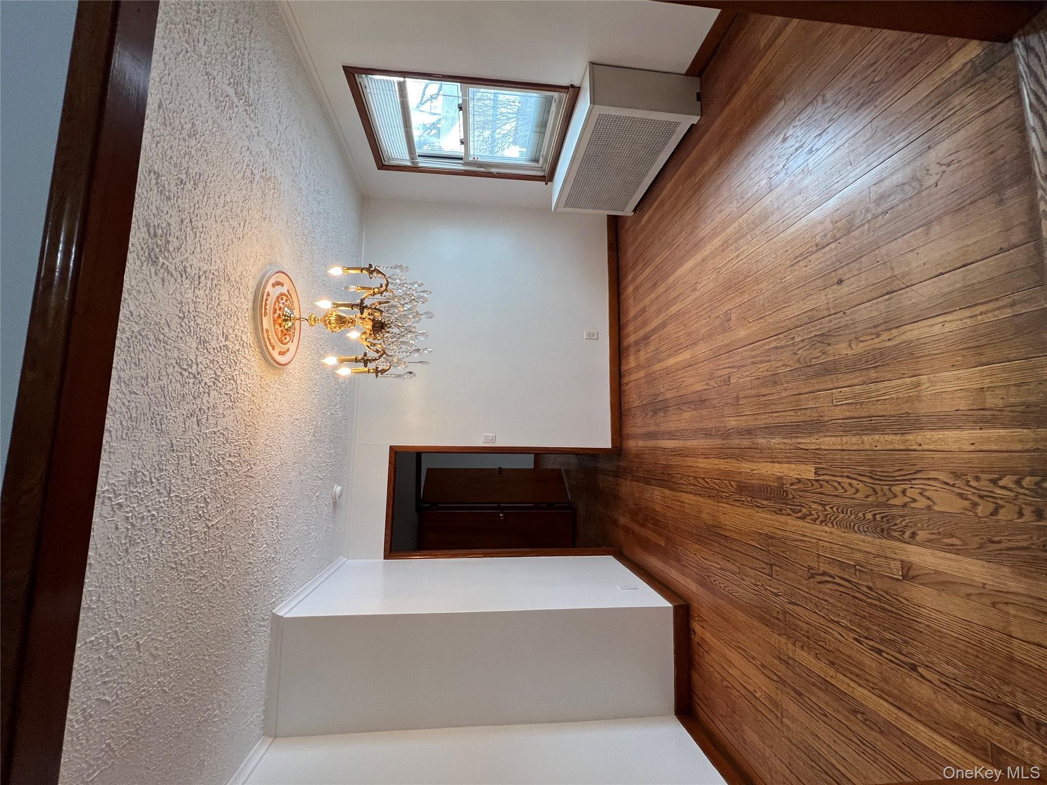 #8 photo, 92 Fir Street, Valley Stream , NY 11580