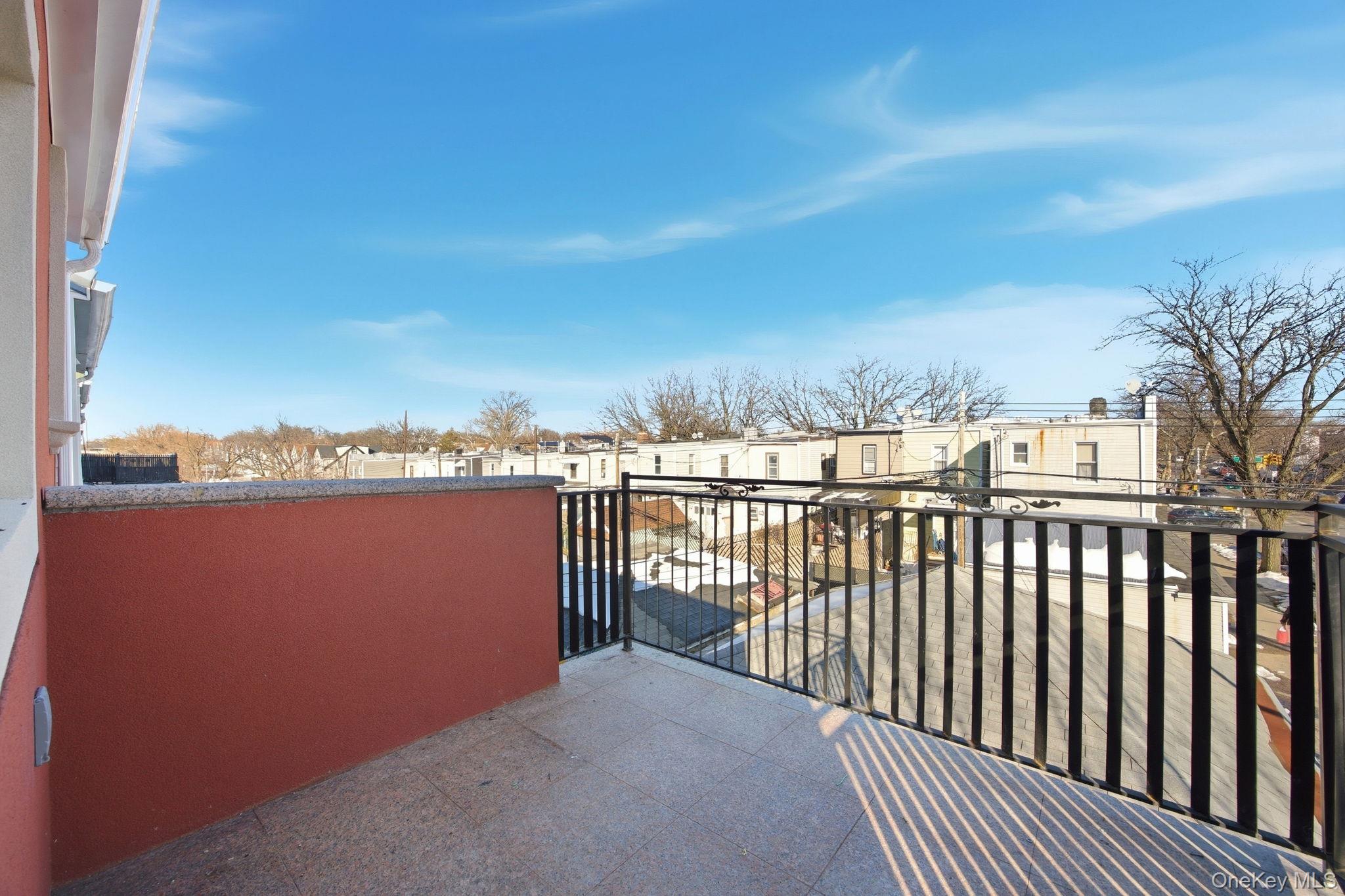 #4 photo, 3033 93rd Street, एल्महर्स्ट East Elmhurst , NY 11369