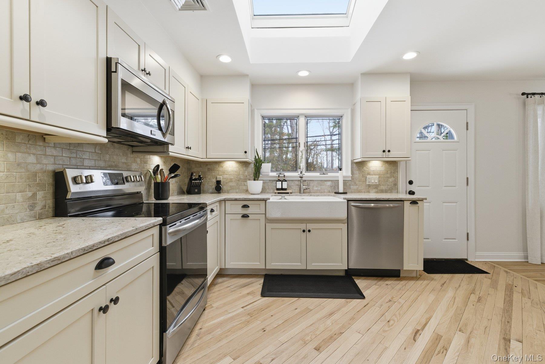 #10 photo, 105 Reeve Road, Rockville Centre , NY 10013