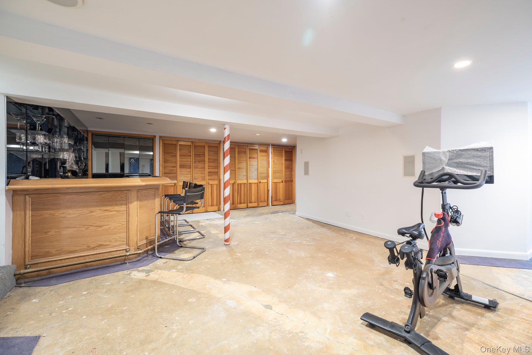 #20 photo, 105 Reeve Road, Rockville Centre , NY 11570