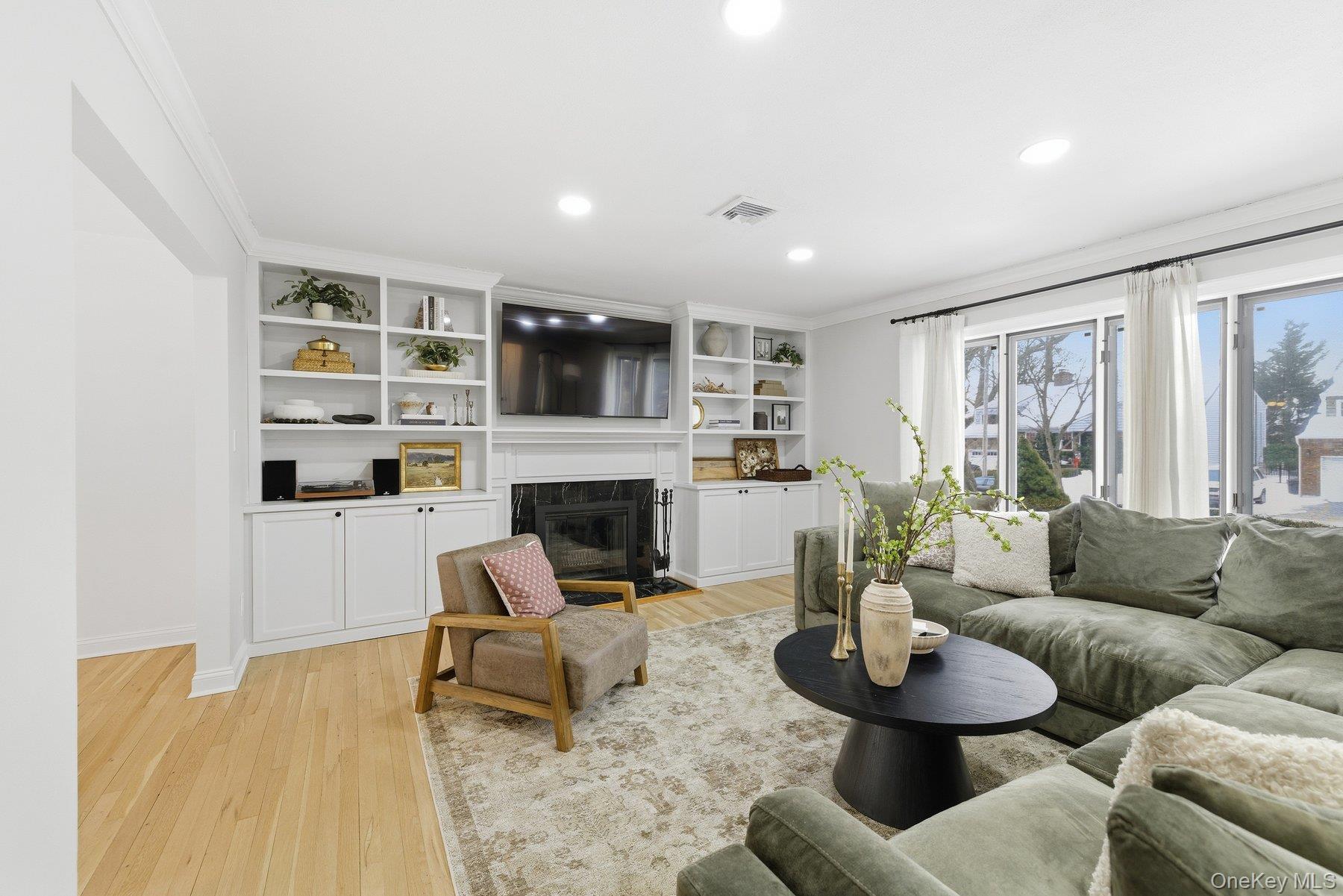 #4 photo, 105 Reeve Road, Rockville Centre , NY 10013