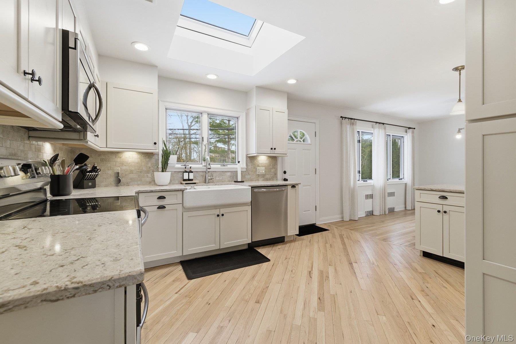 #9 photo, 105 Reeve Road, Rockville Centre , NY 10013