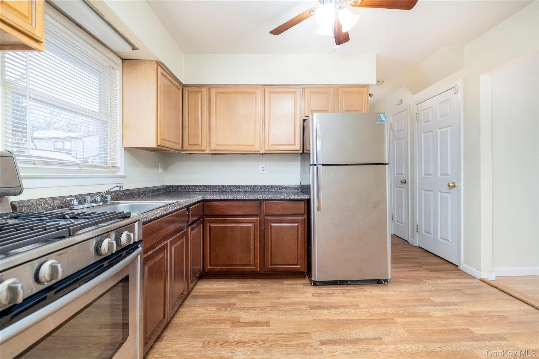 #11 photo, 580 Georgia Street, South Hempstead , NY 11550