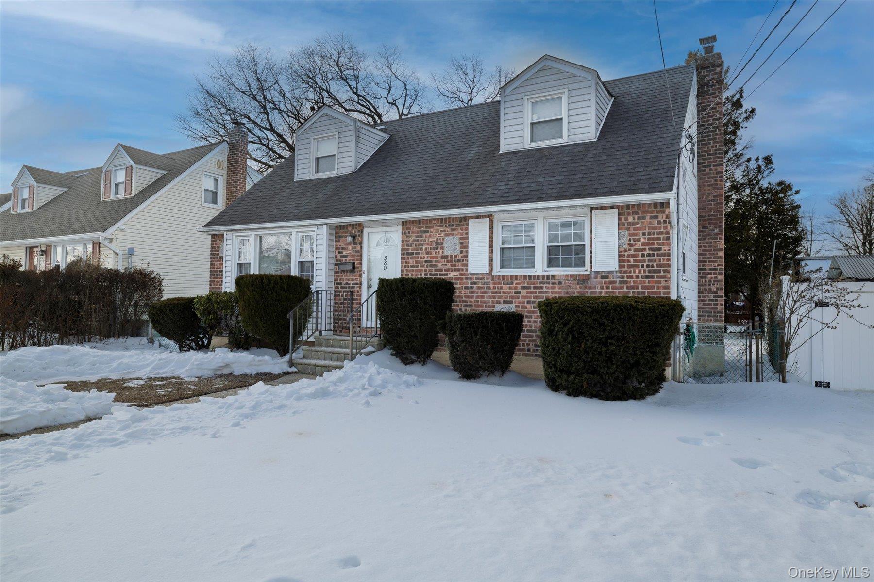 #4 photo, 580 Georgia Street, South Hempstead , NY 11550