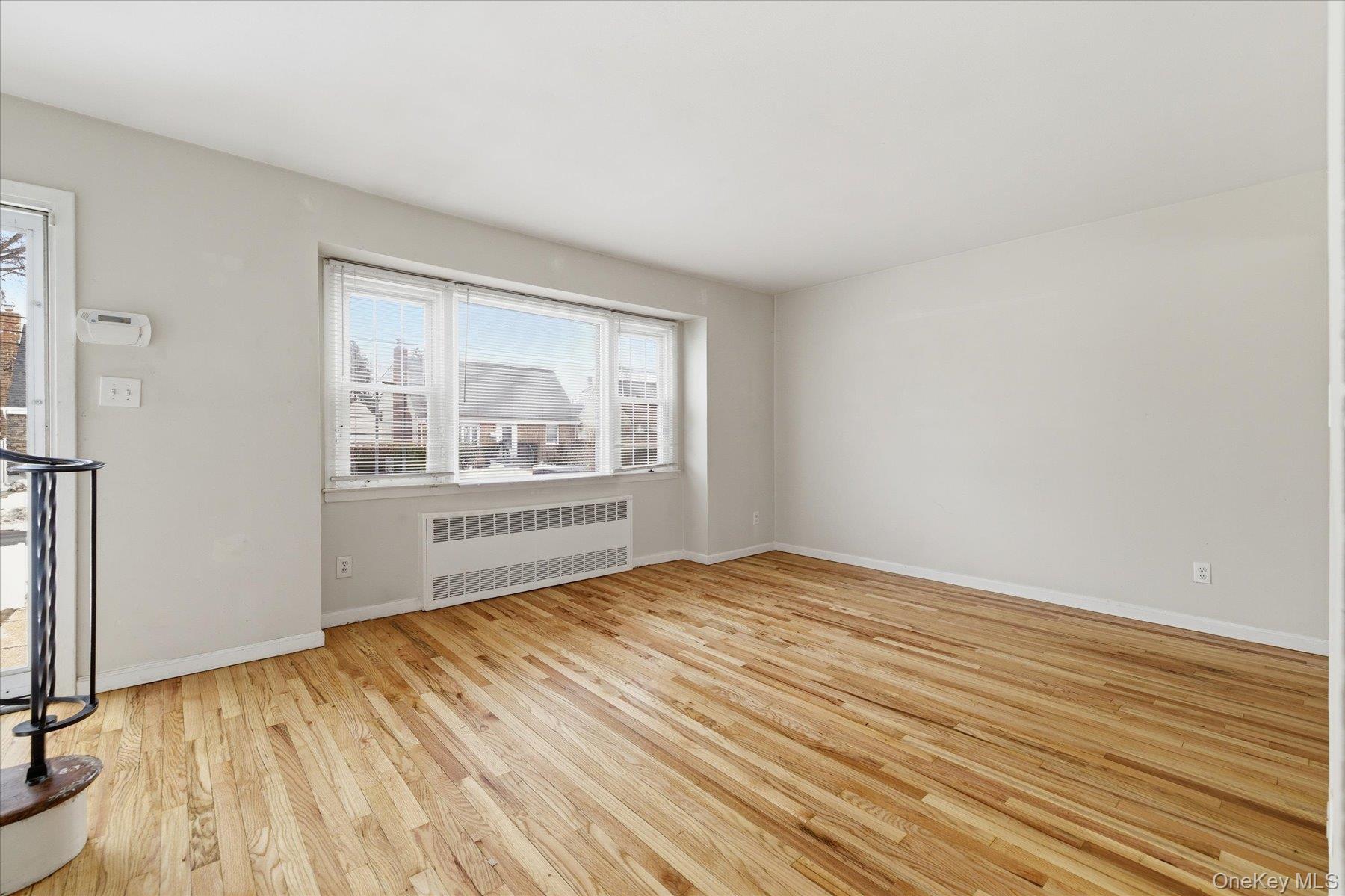 #8 photo, 580 Georgia Street, South Hempstead , NY 11550