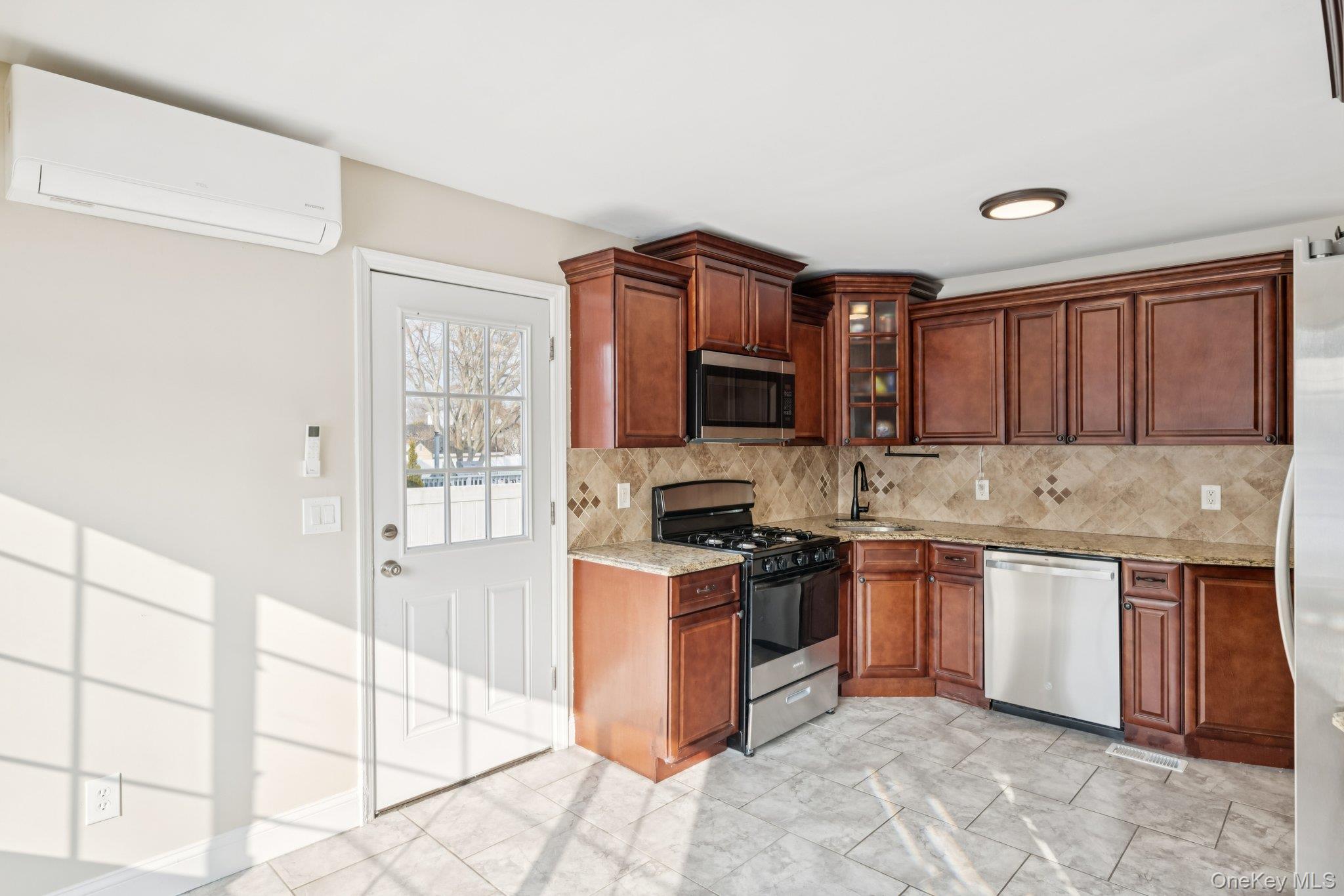 #12 photo, 53 Hickory Street, Central Islip , NY 11722