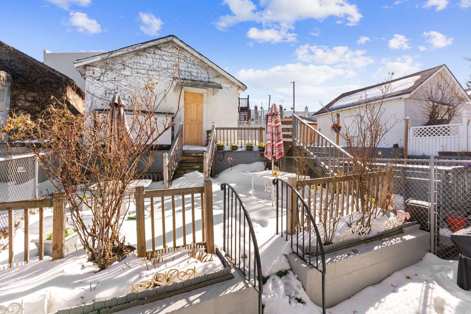 #4 photo, 60-48 FLUSHING Avenue, Maspeth , NY 11378