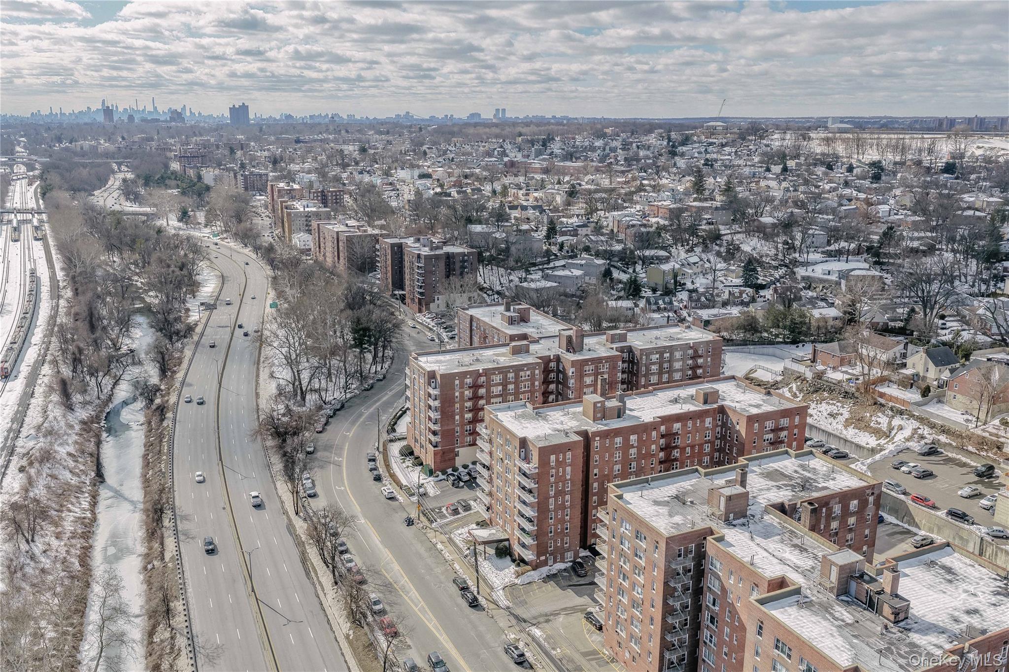 #14 photo, 345 Bronx River Road, Yonkers , NY 10704