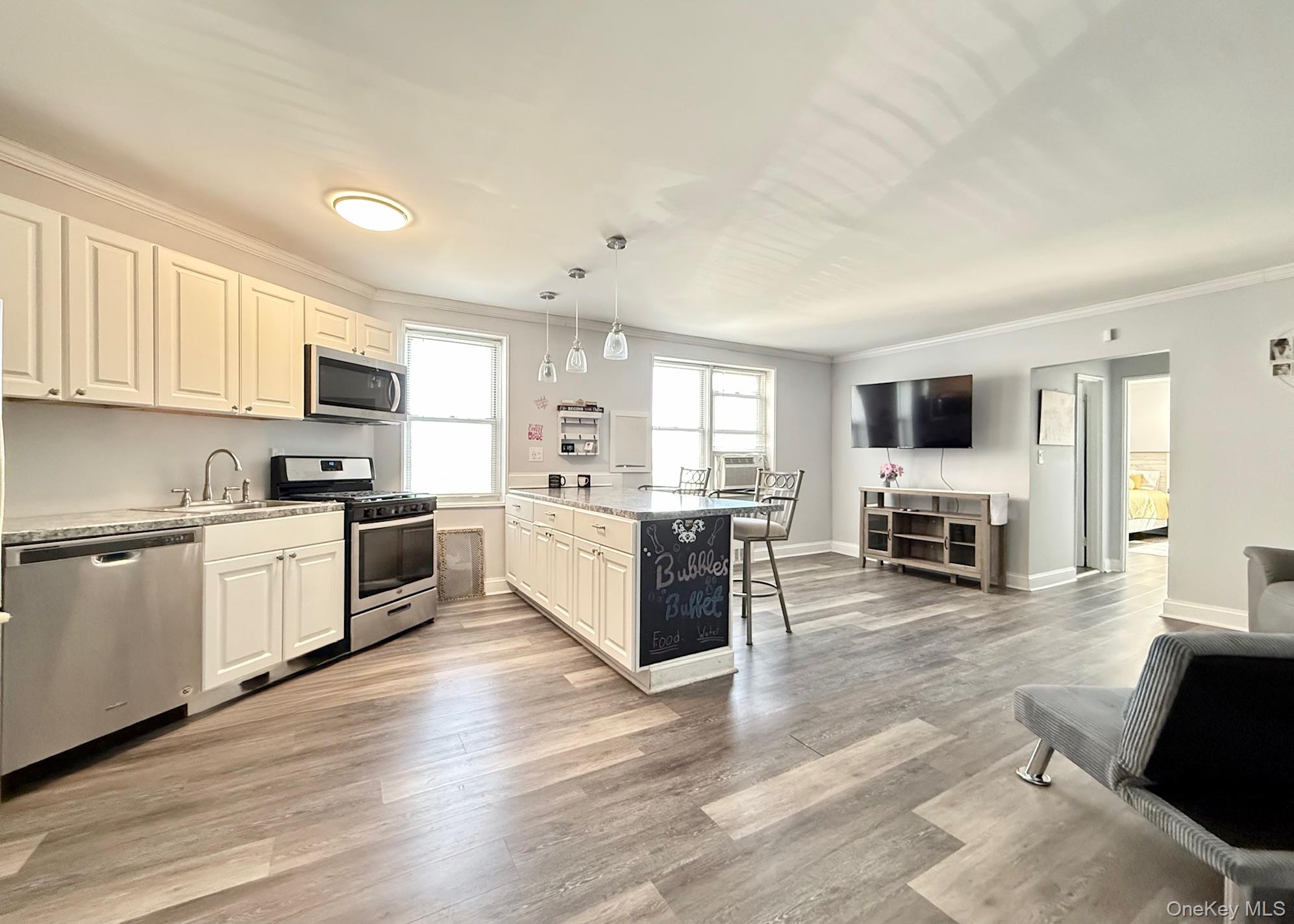 #6 photo, 40 Davenport Avenue, New Rochelle , NY 10805